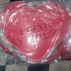 NEW VS HEART PURSE RED VALENTINES 2024