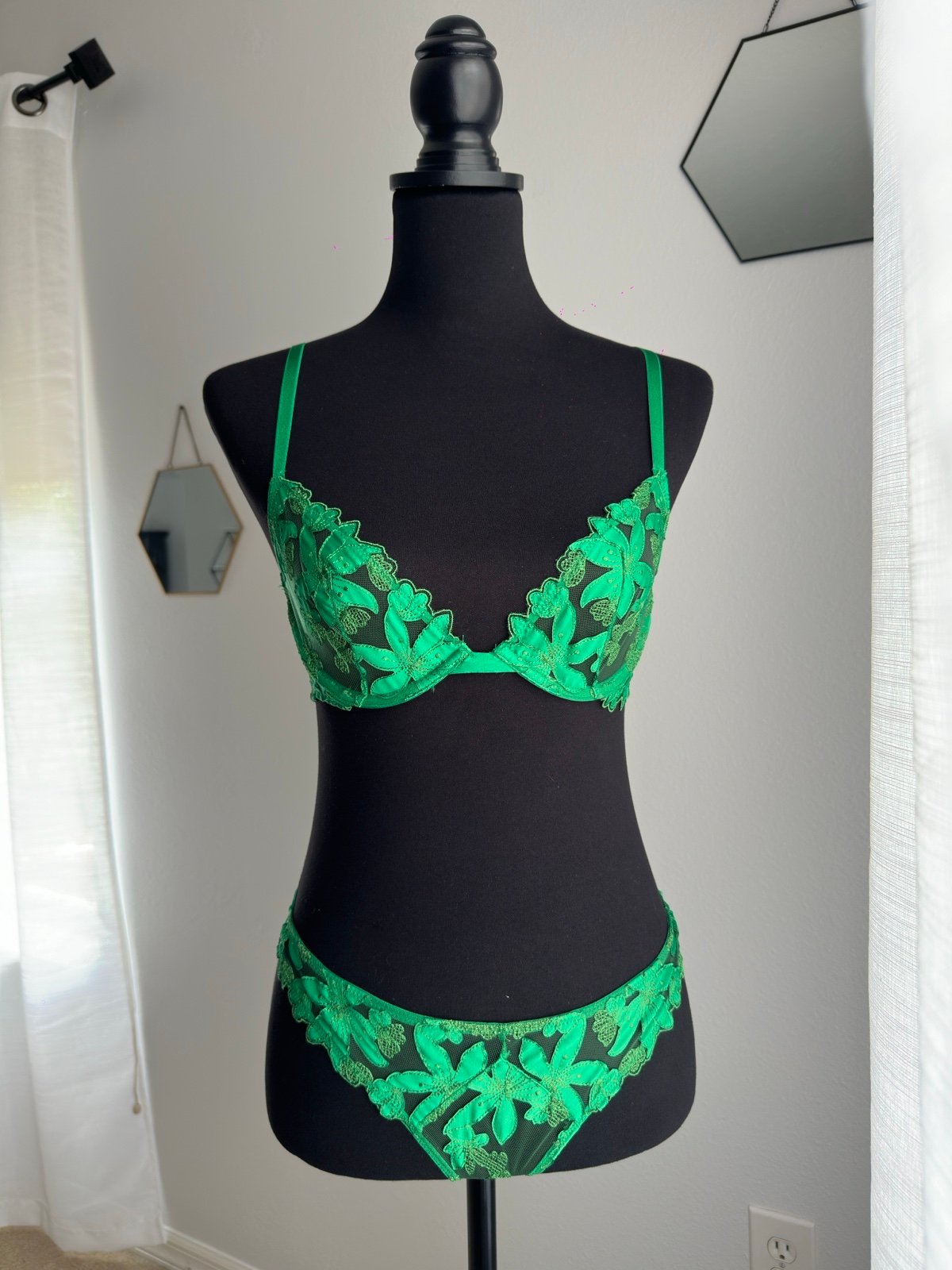 Victoria’s Secret Emerald Green Lingerie Set