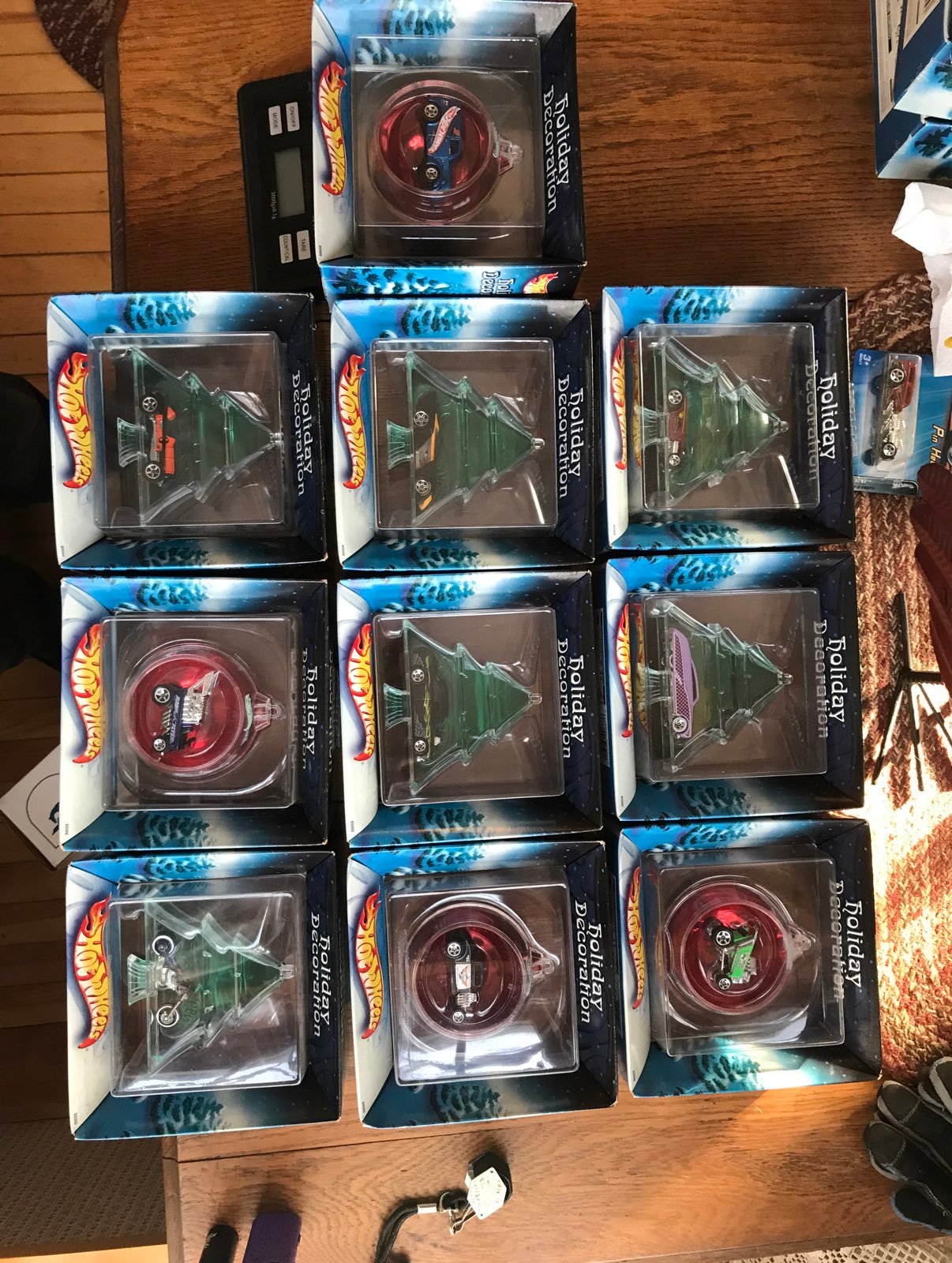 Hot wheels holiday ornament set