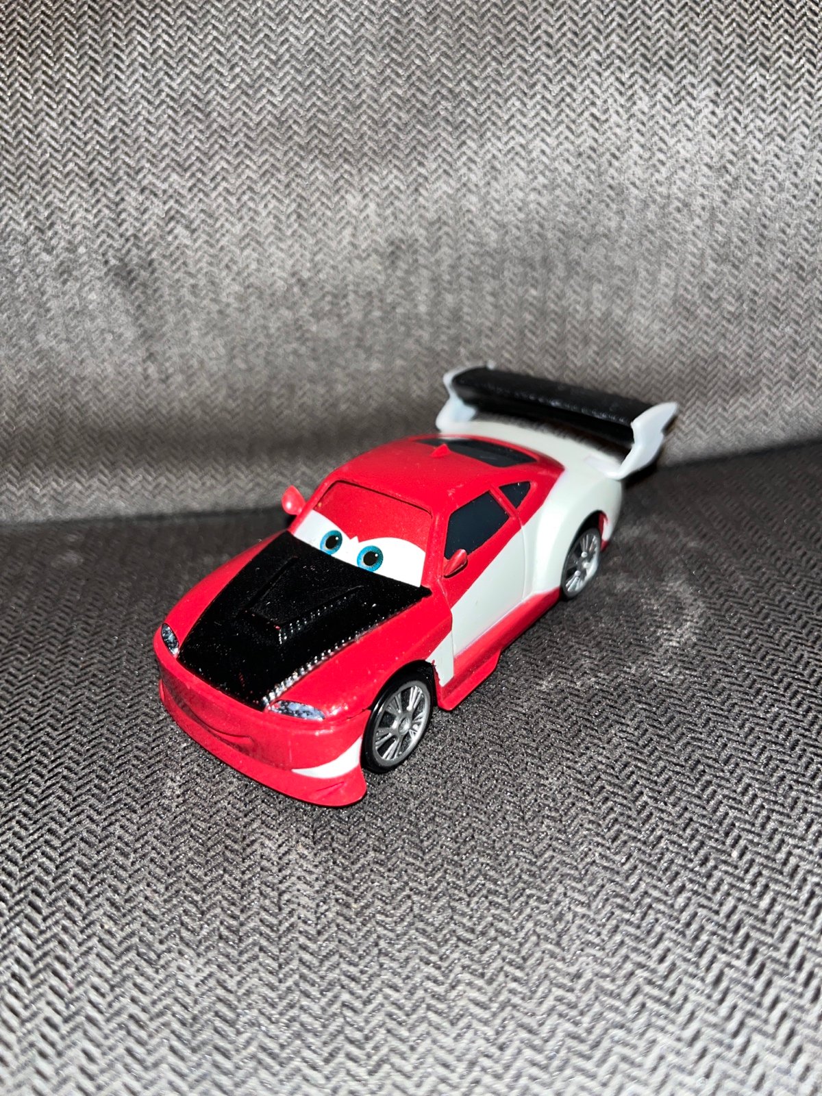 Disney Pixar Cars Tabinu