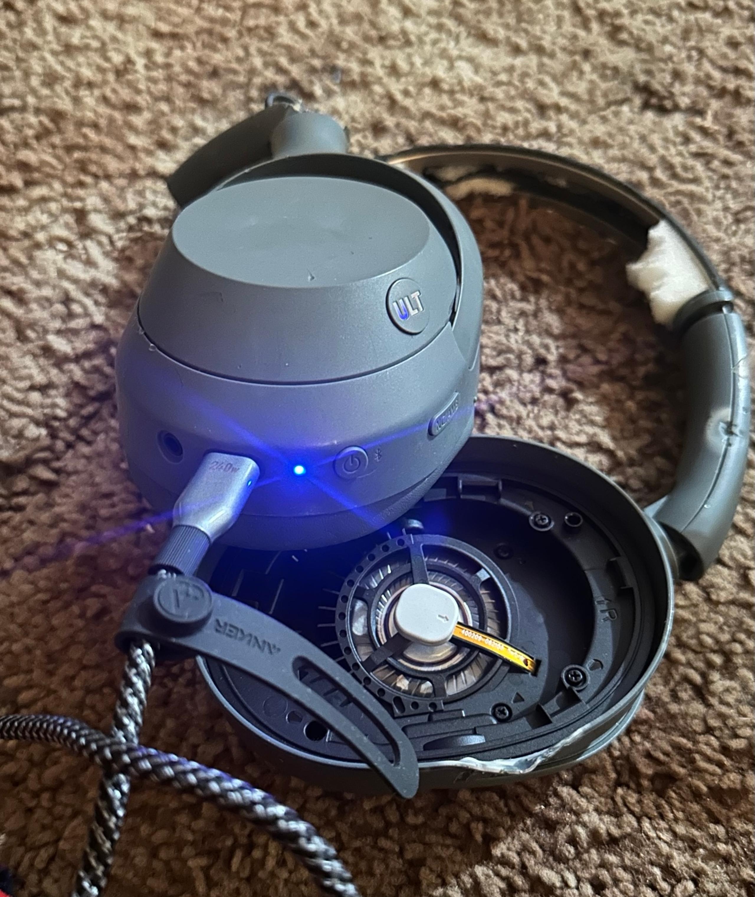 Sony WH-ULT900N For Parts Or Repair