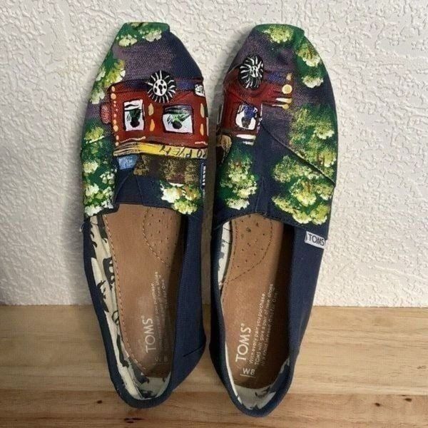 Toms Women's Hand Painted Nature Bus Haitian Artist Collection Slip On Flats 8