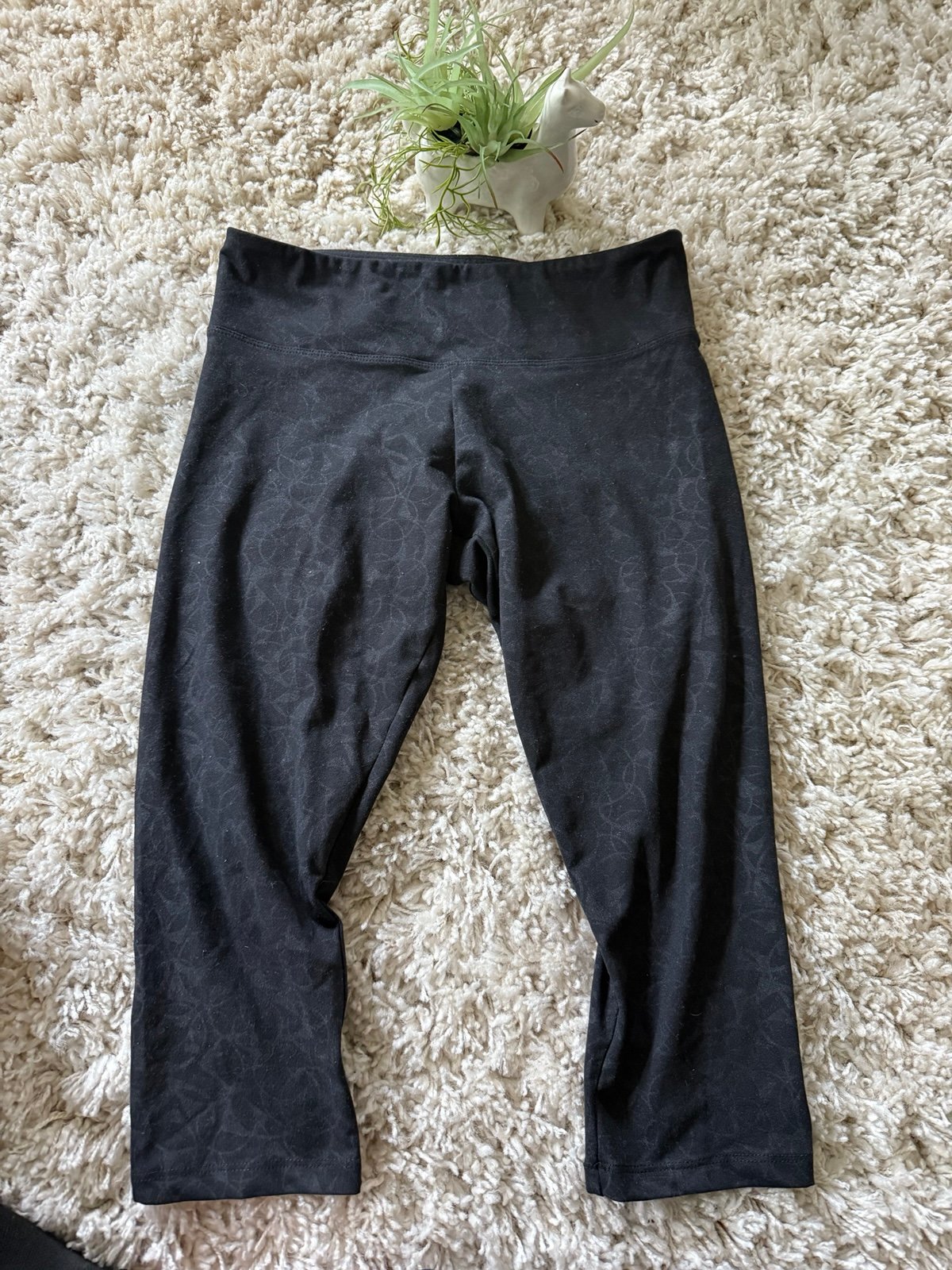 ultimate comfort and style with Marika's black leggings, crafted from a stretchy