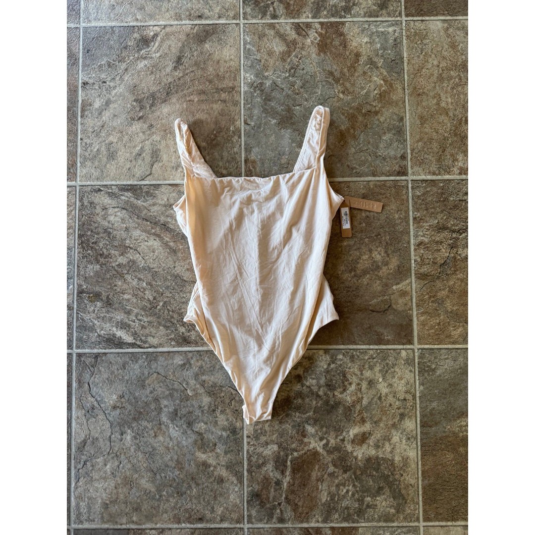 ANDMARY】Candice ribbon bare tops