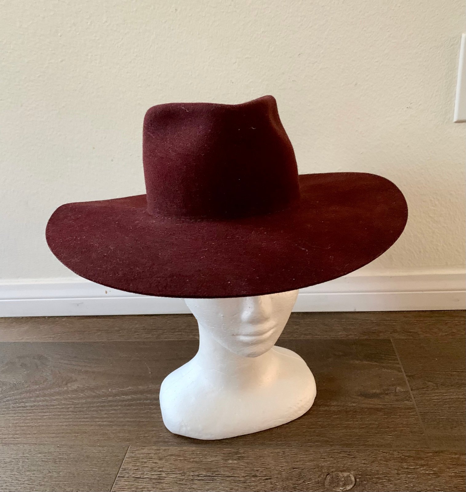 Vintage 100% Wool Lovely Bird Malibu Hat S