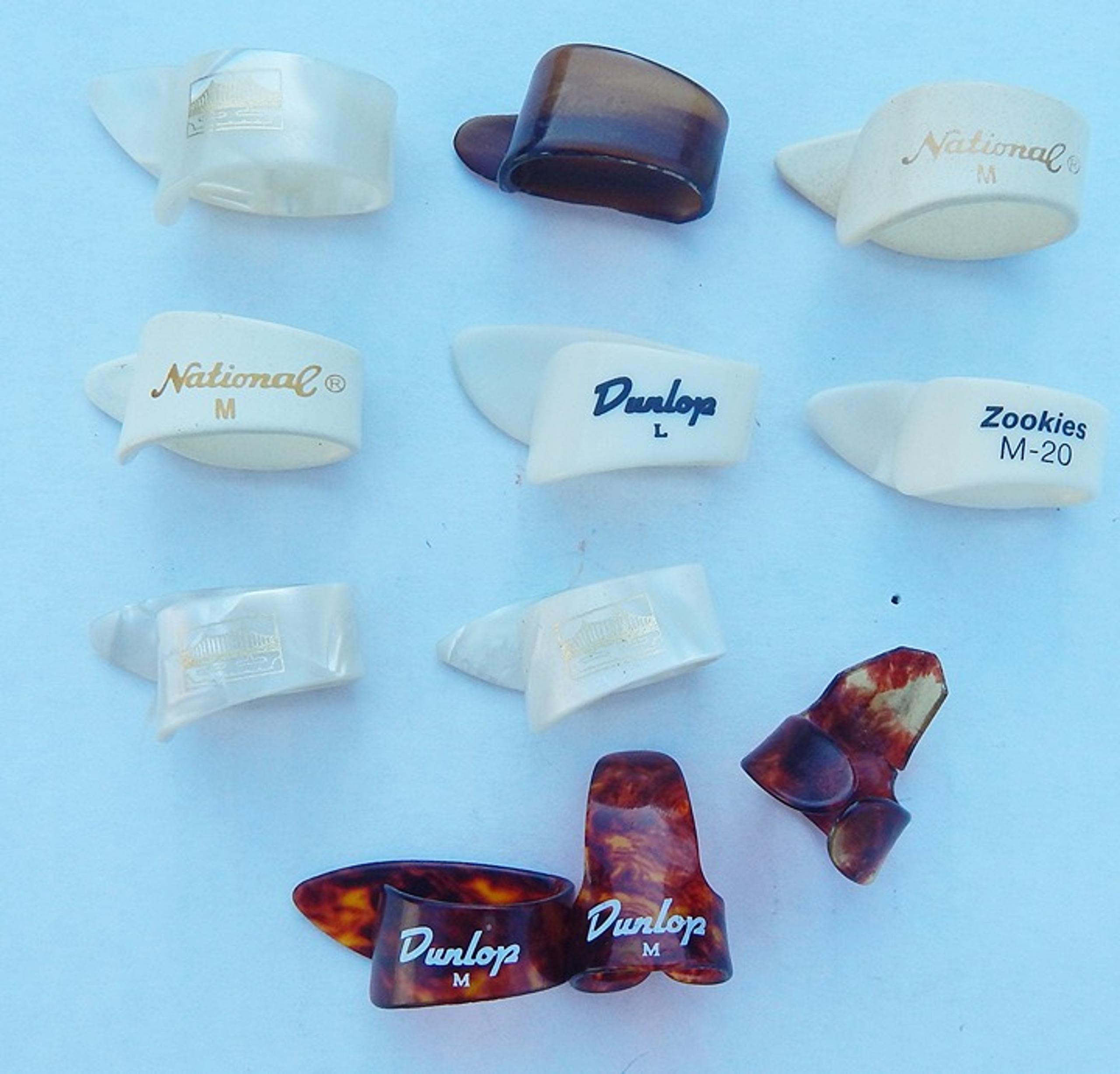 Lot of 12 Various Guitar Thumb Picks Dunlop Zookies 80s & 90s