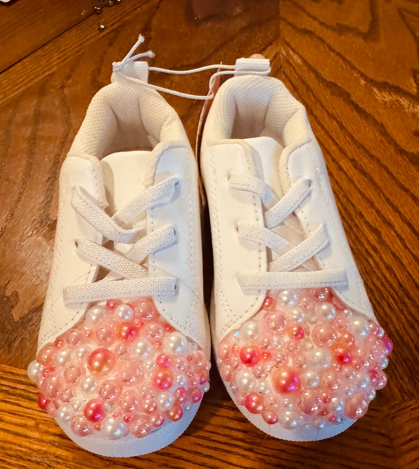 Leatser flip on shoes, girls size 7/8 with hand placed pearl bling