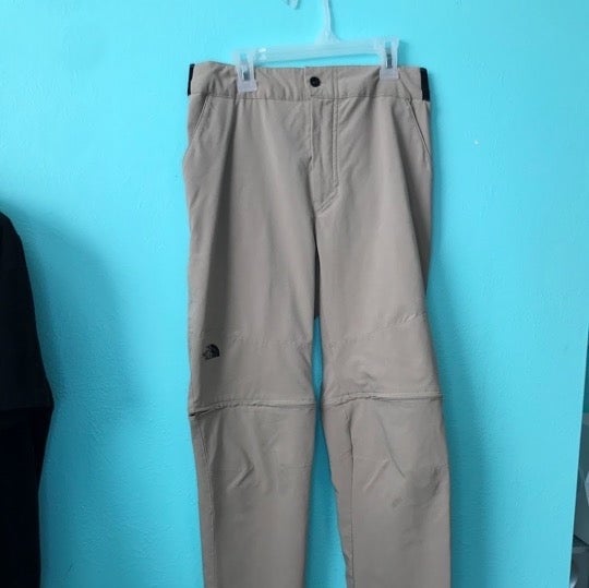 The North Face tan zip off hiking pants Good condition Size 30 Long