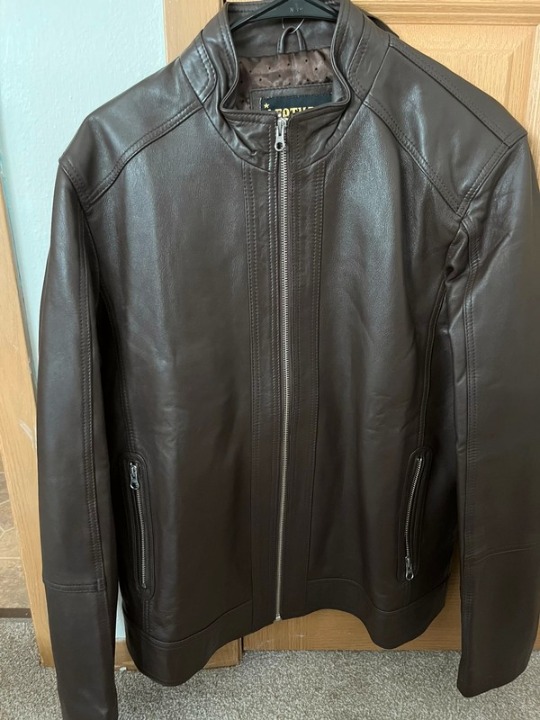 Men’s Leather Jacket