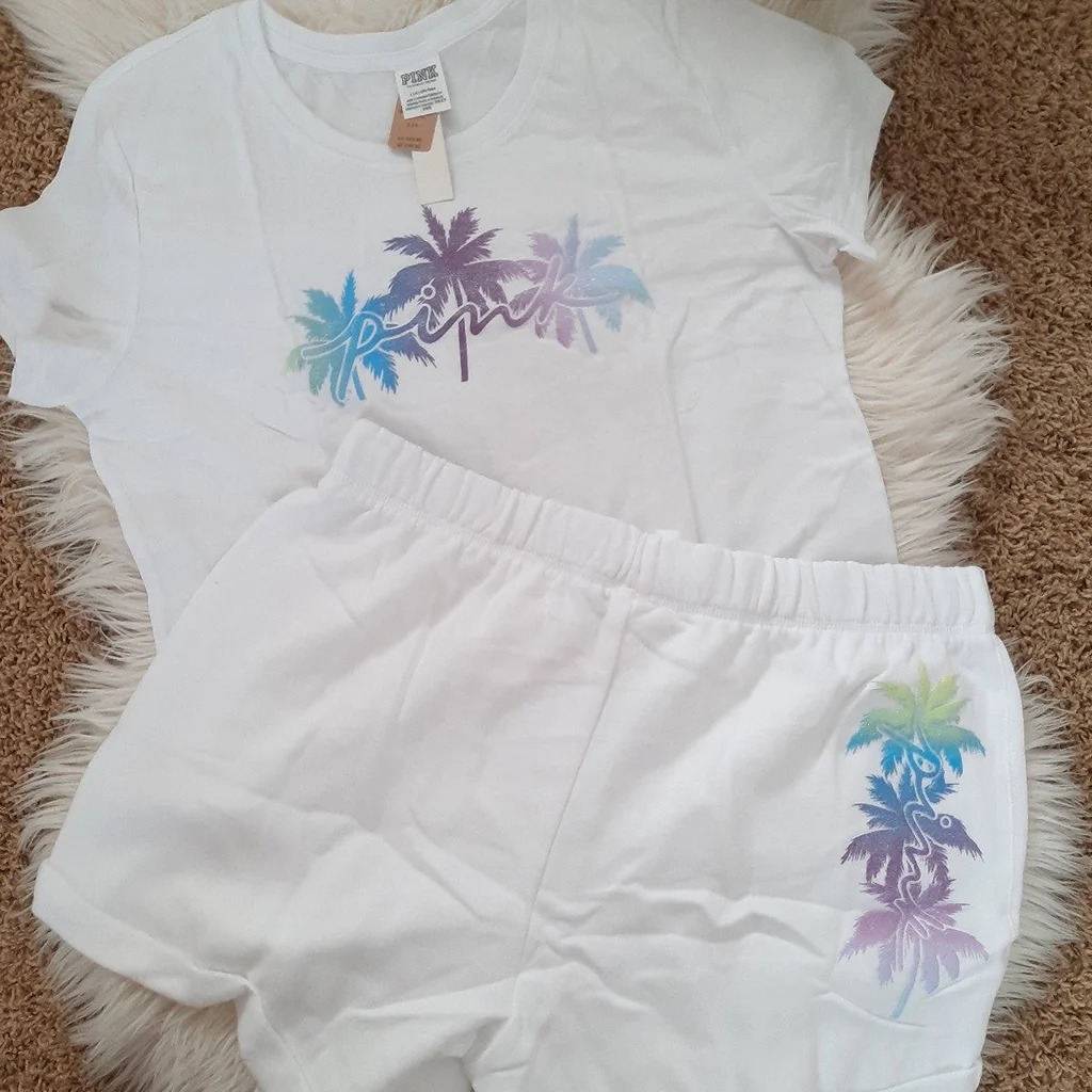 NEW (L) VS PINK Rolled Hem Shorts and Tee in White Shine Palms