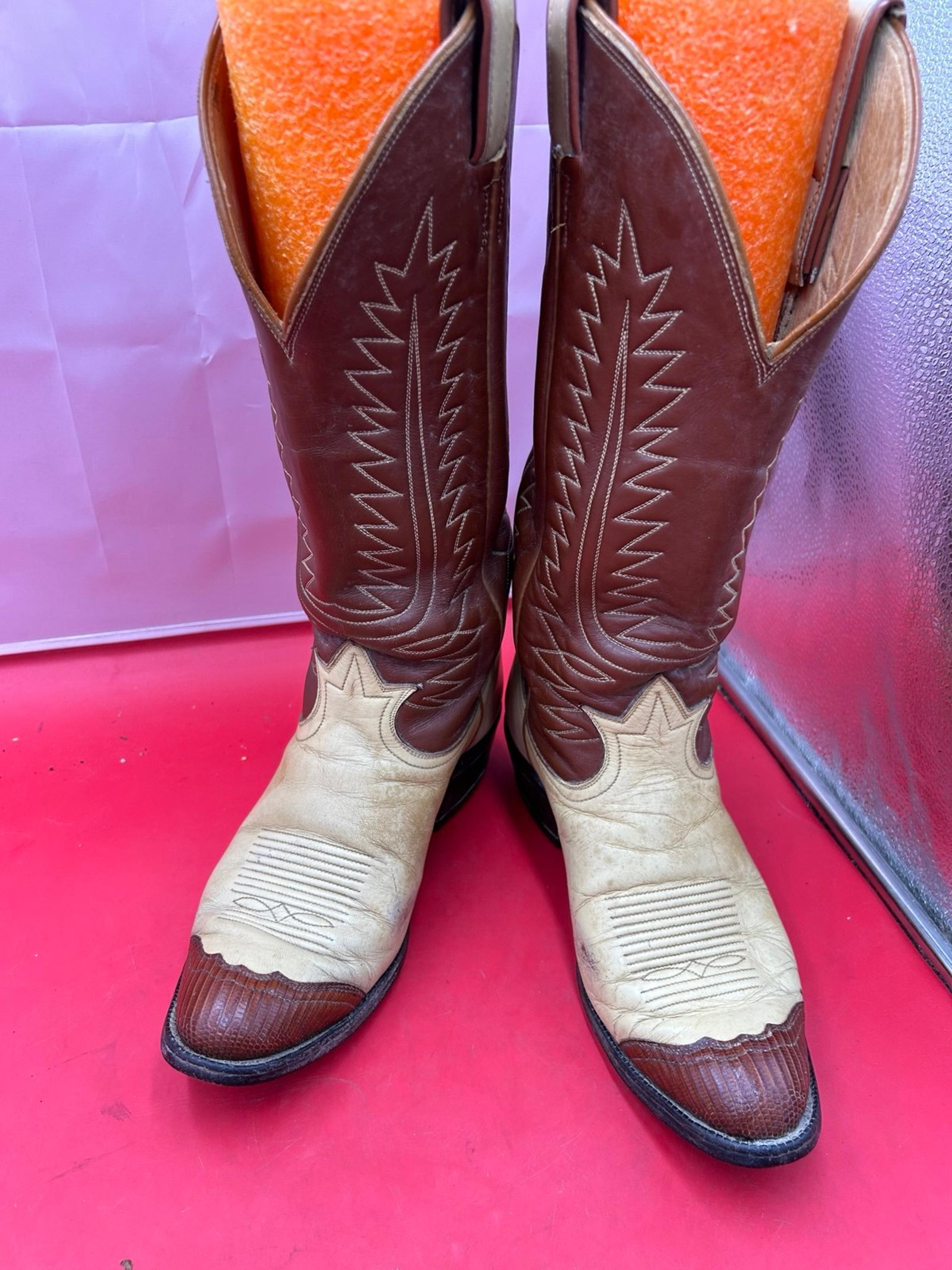 Tony Lama vintage wingtip women 8 Cowgirl Boots