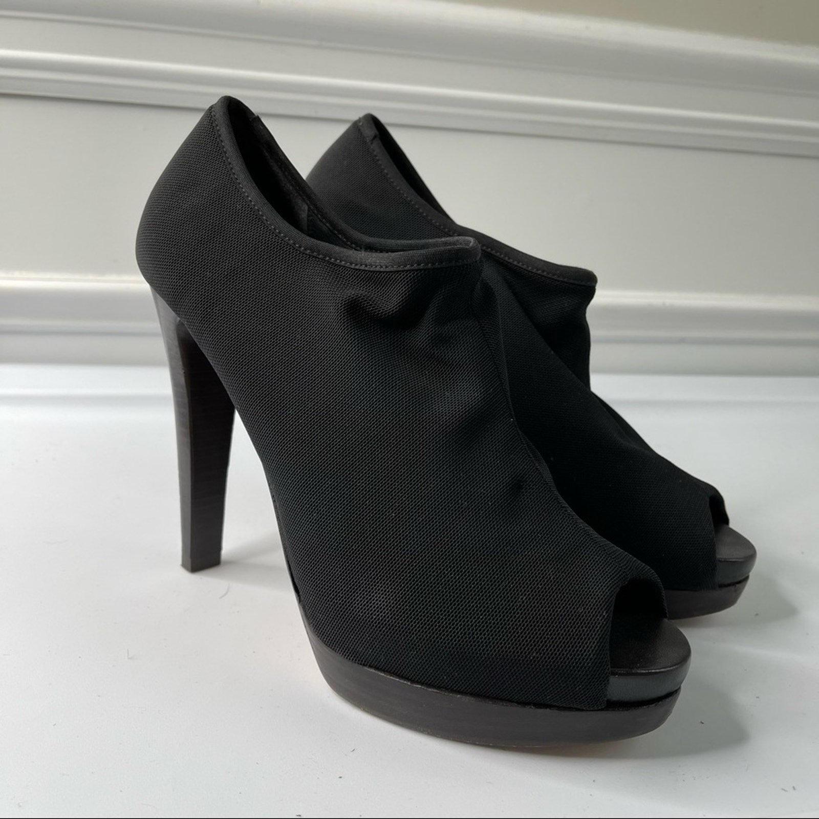 Stuart Weitzman black gauze peep toe stiletto booties ankle boots size 8.5