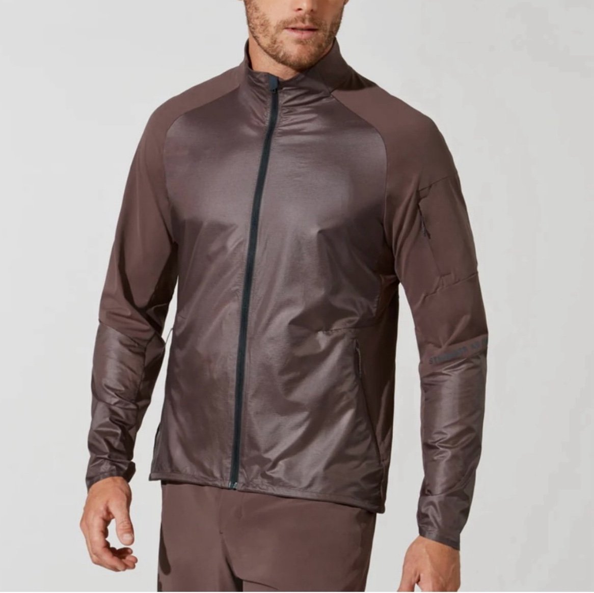Barrys x lululemon Stronger As One Collab - Fast and Free Windbreaker / LARGE
