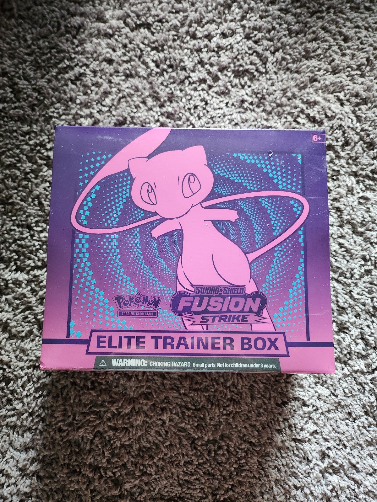 Fusion Strike Elite Trainer Box Sealed