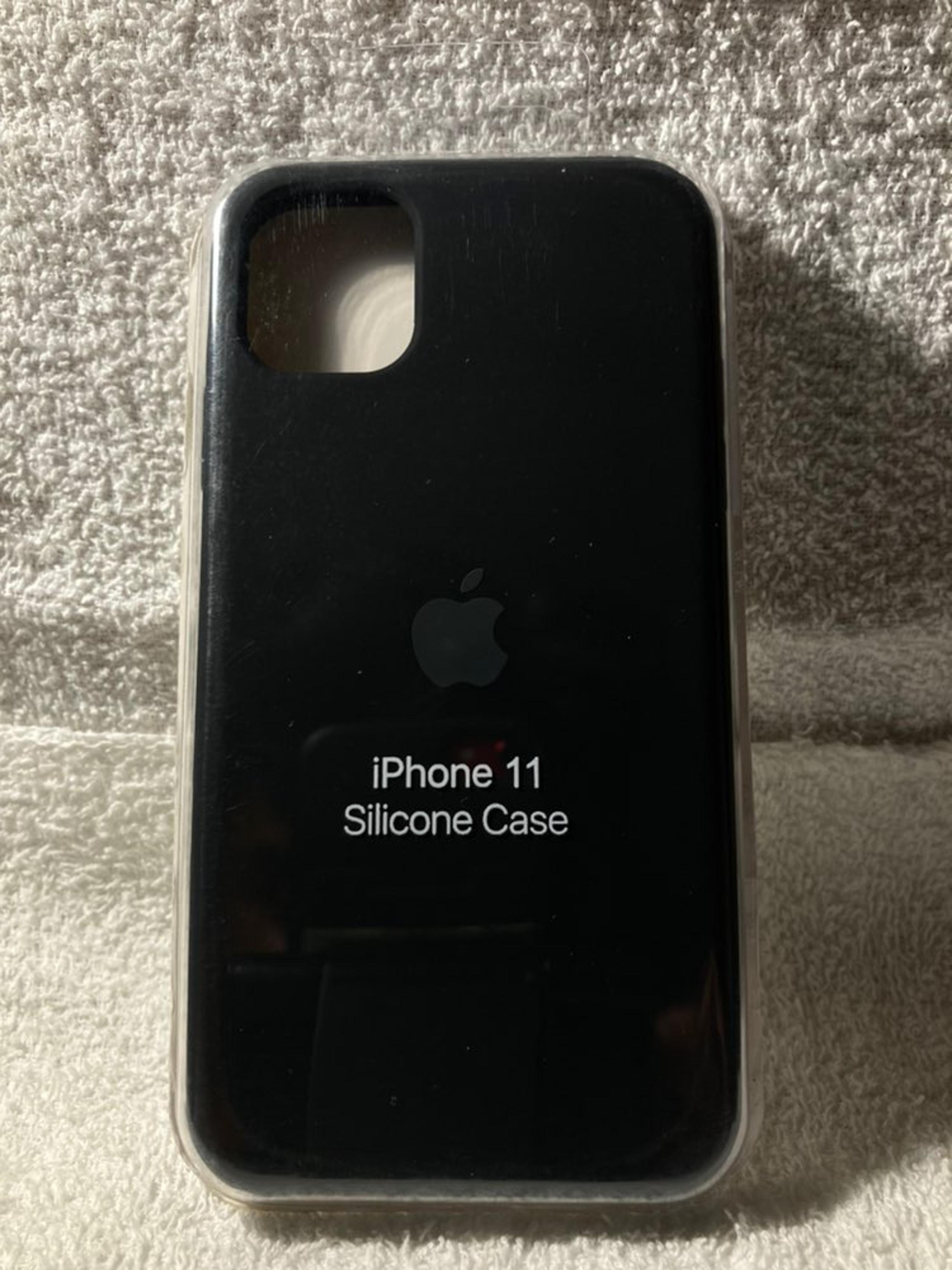 IPhone 11 Black Apple Case