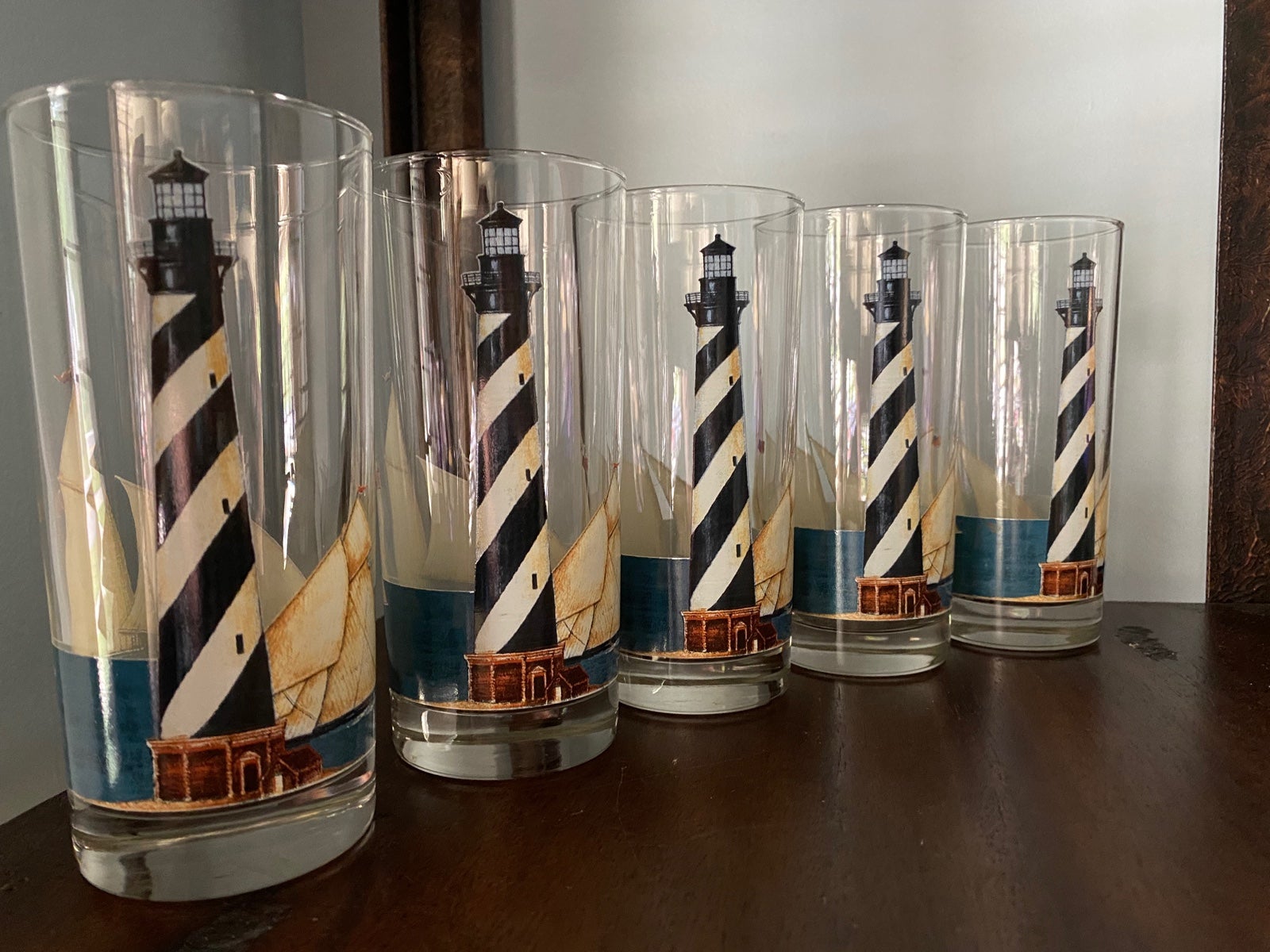 SET OF 5 DAVID CARTER BROWN BY THE SEA LIGHTHOUSE/SAILBOAT GLASSES