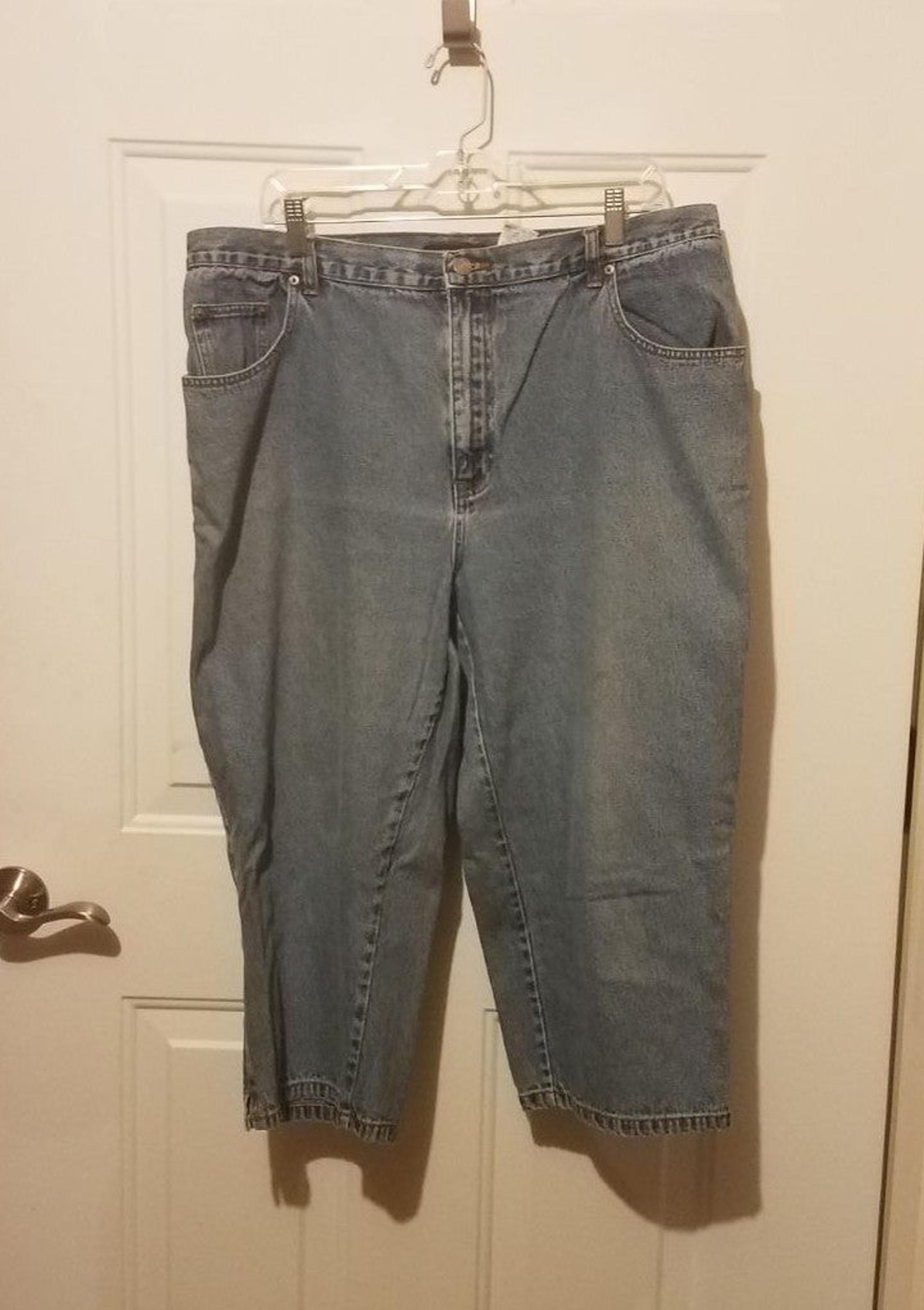 Bill Blass 18w capri jeans
