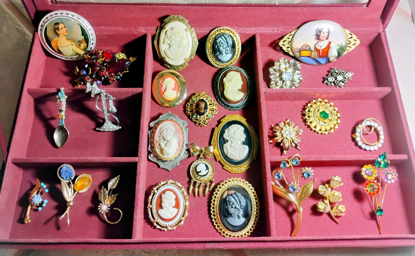 Lot of 26 Vintage Brooches