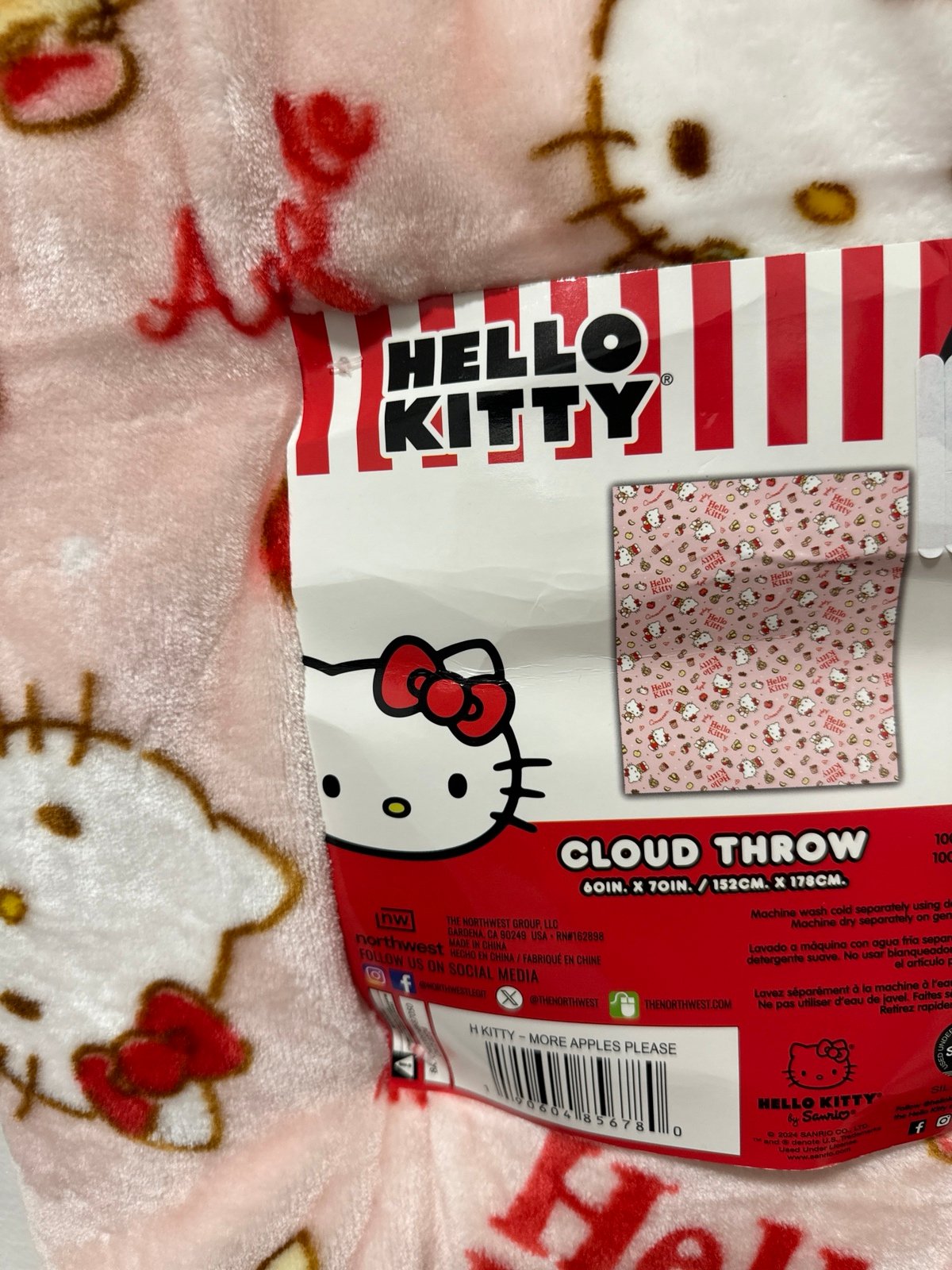 Hello Kitty Apple Cloud Throw