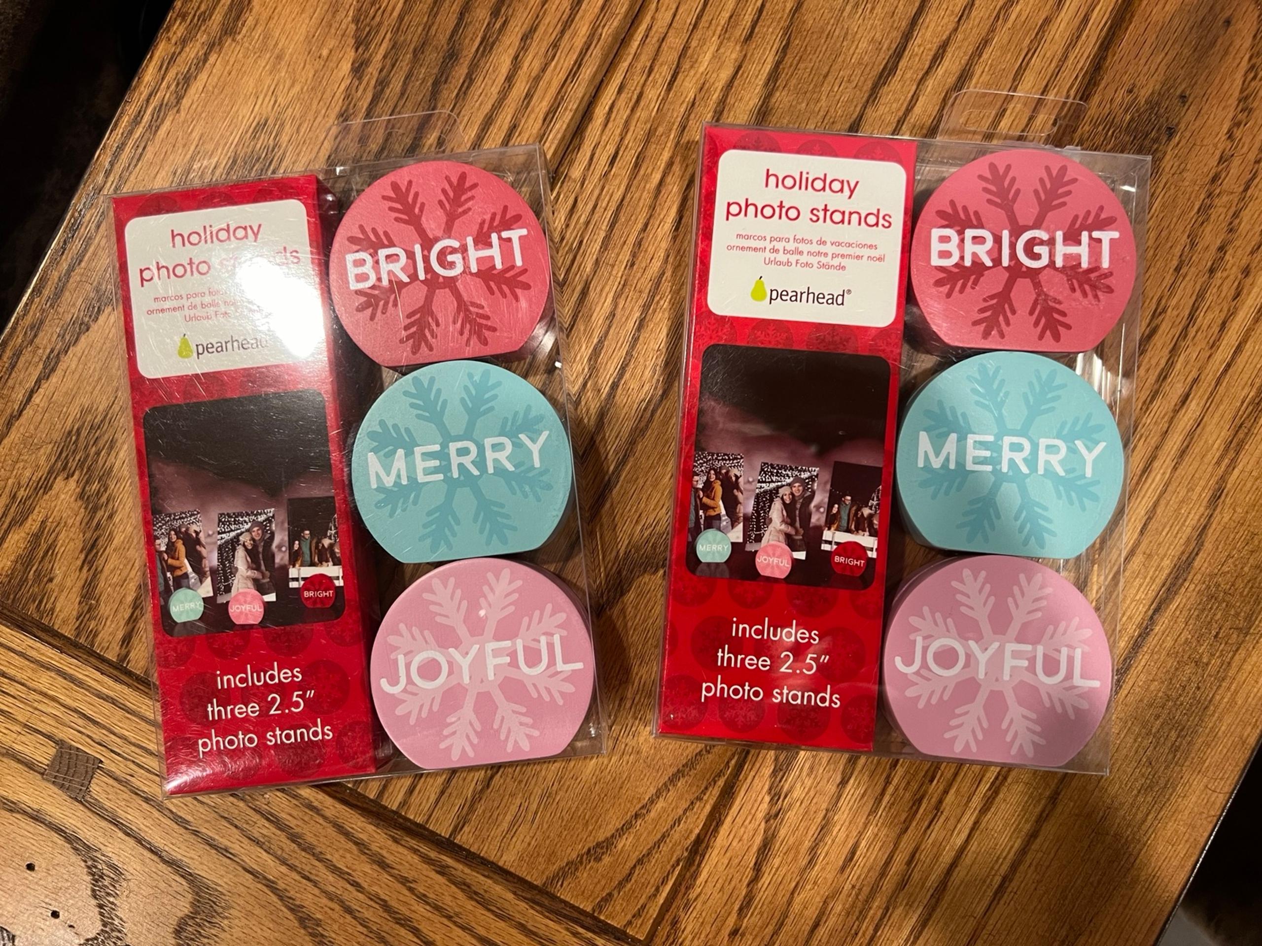 Holiday Photo Stands by Pearhead - Set of 2 (New)