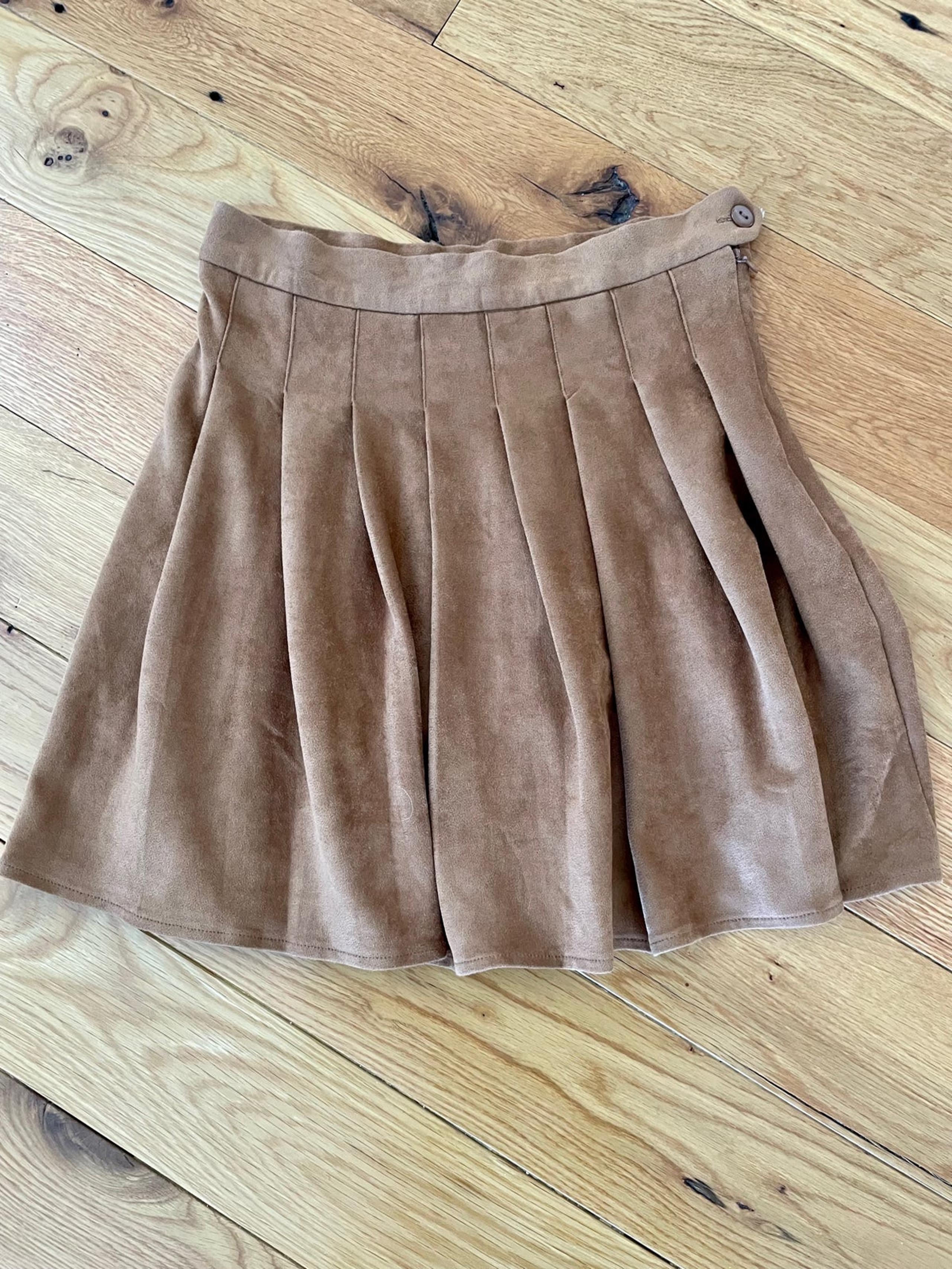 Women’s Forever 21 Pleated Skirt