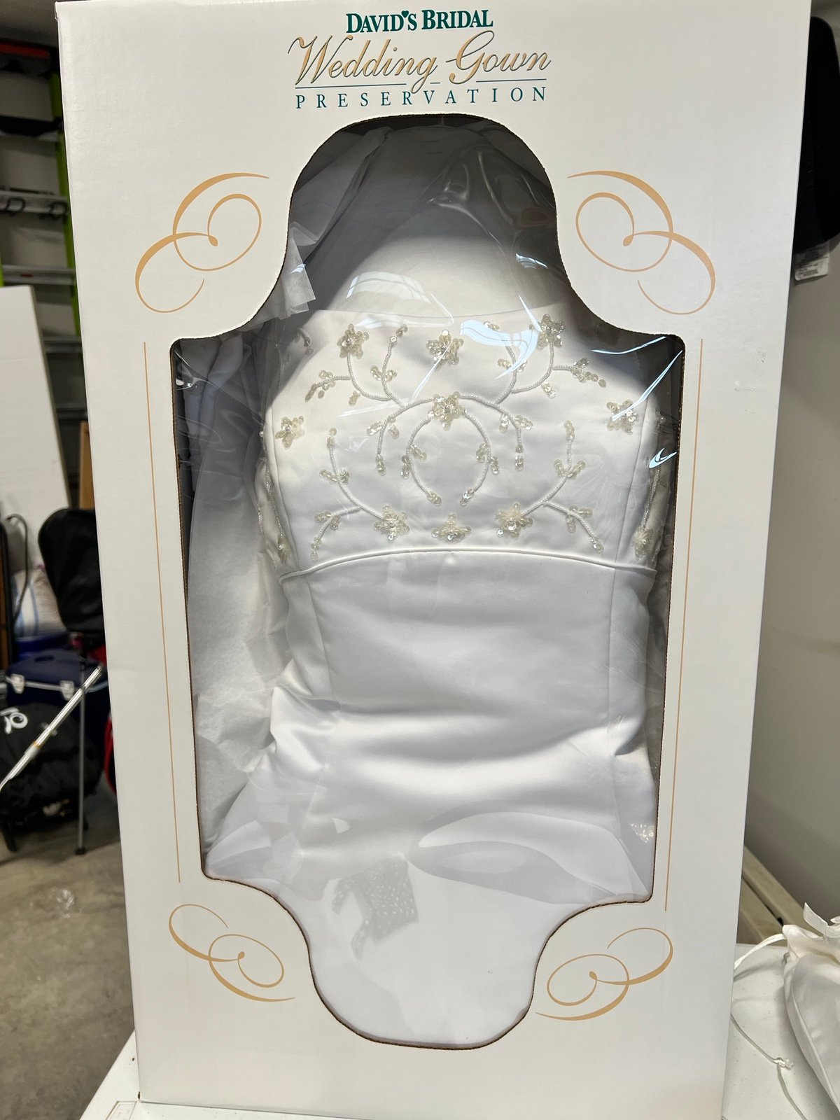 Davids Bridal Wedding Dress size 18