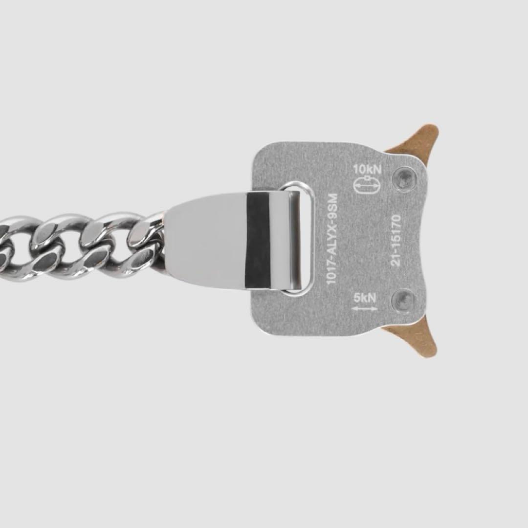 Alyx Buckle Bracelet with Charm in Silver