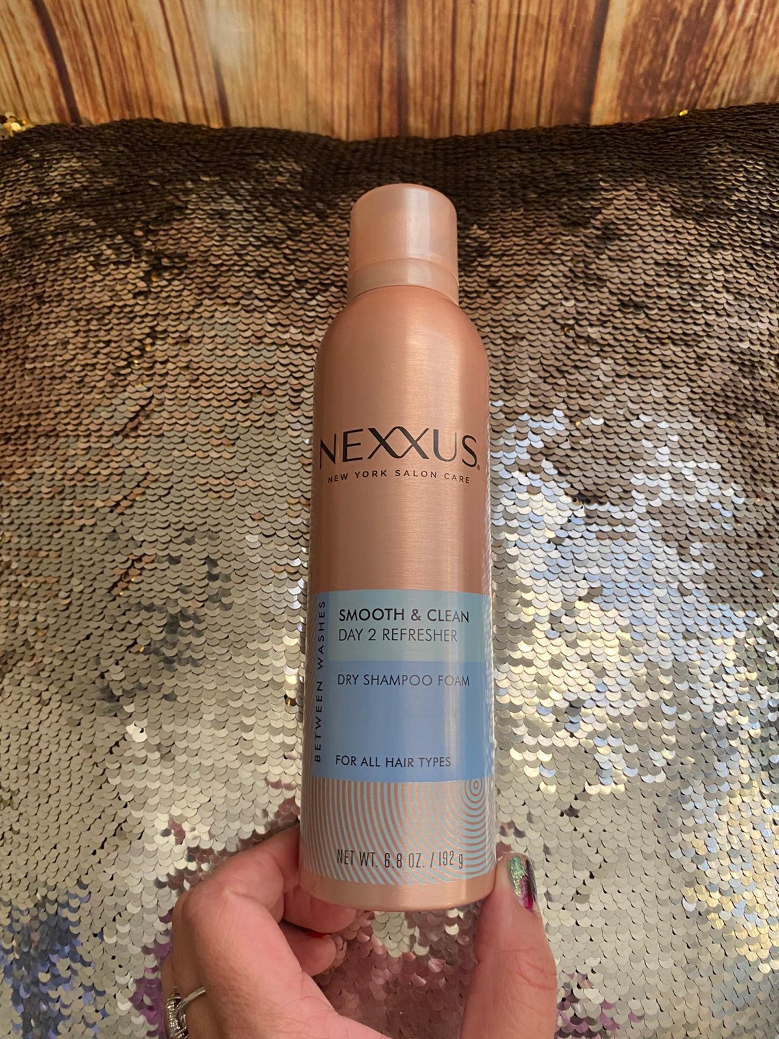 Nexxus Smooth & Clean Day 2 Refresher Dry Shampoo Foam Size 6.8 oz