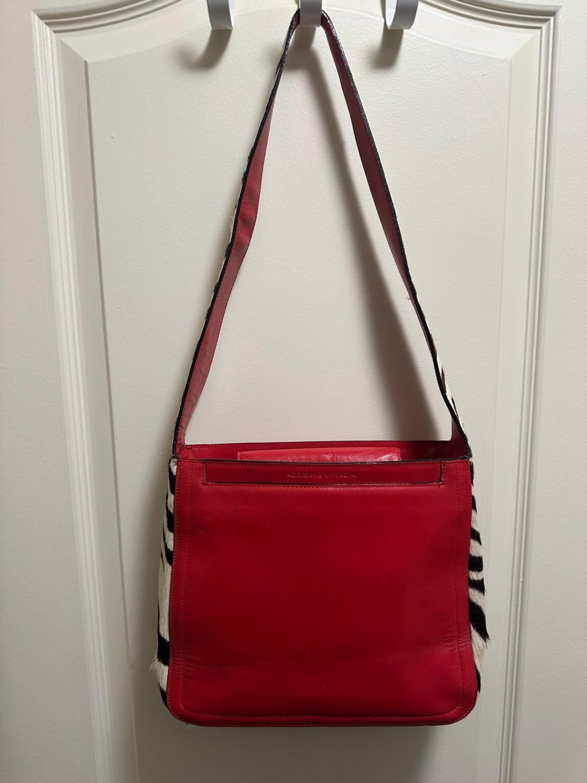ADRIENNE VITTADINI RED LEATHER HANDBAG
