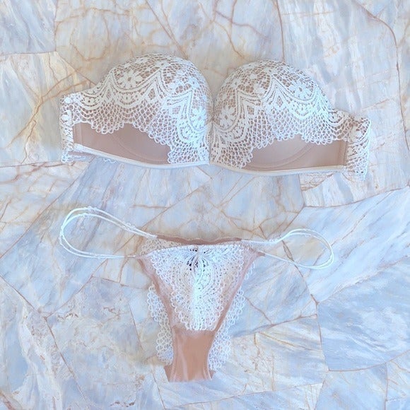 Victoria/'s Secret SMALL *BODY BY VICTORIA* CROCHET LACE BIKINI *Orchid Purple*