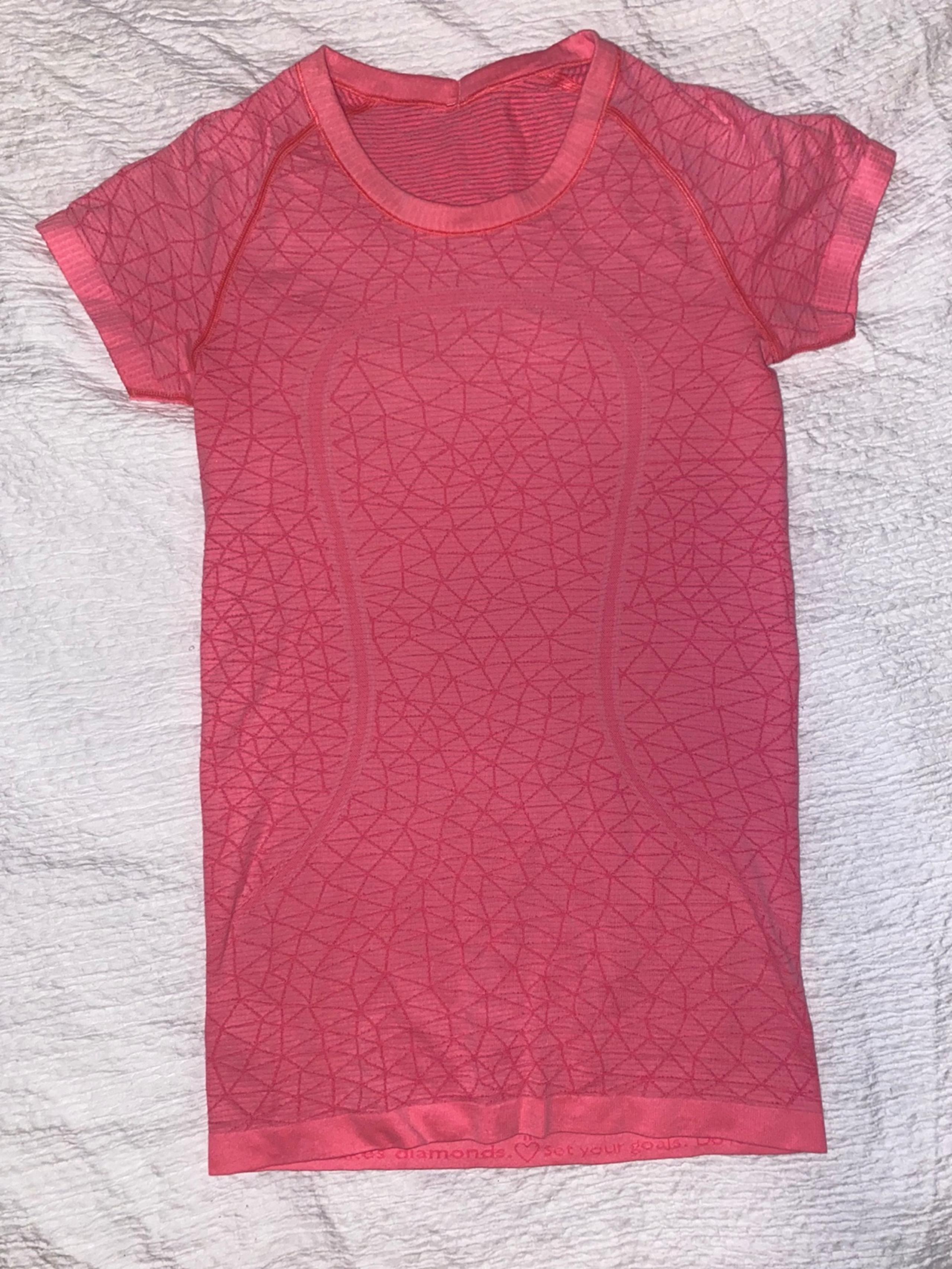 Lululemon top