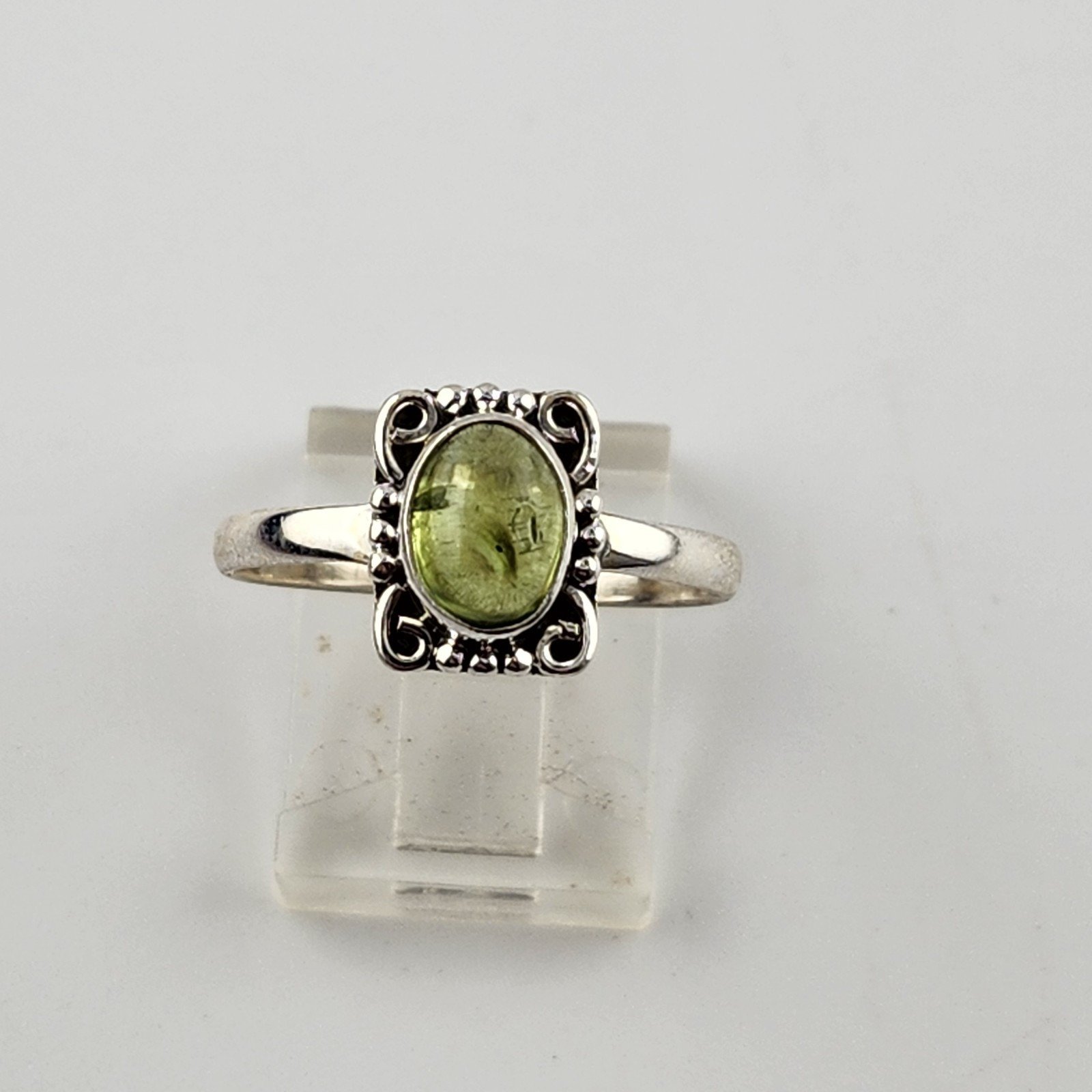 Sterling Silver 925 Peridot Ring Size 10