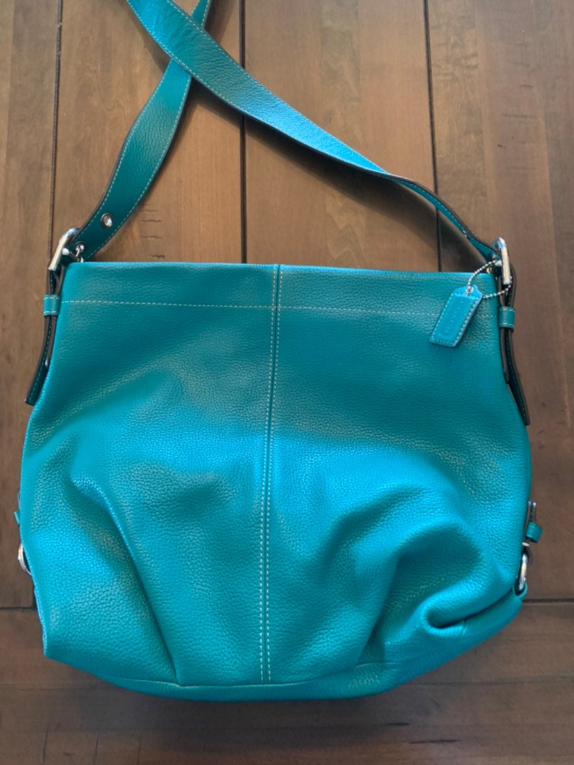 Like new Coach Crossbody Leather Purse