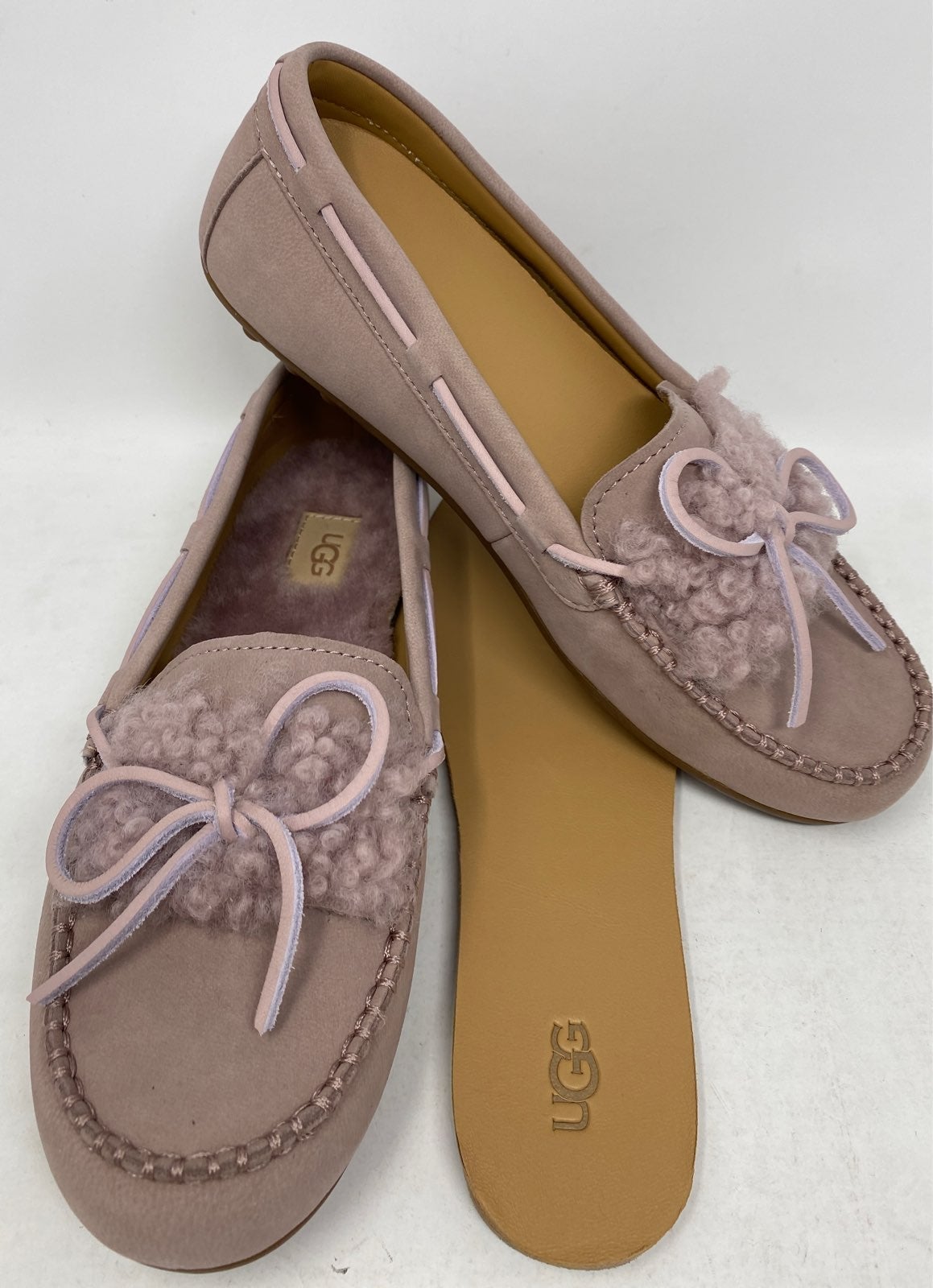 UGG Dakota Suede Bow Slippers Sz 6