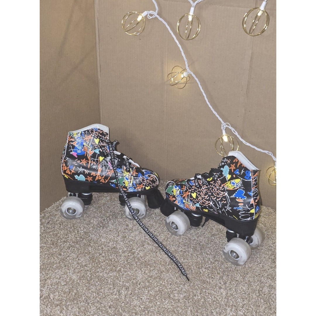 Double Row Flash Wheel Graffiti Skates Leather Roller Skates Sz 35