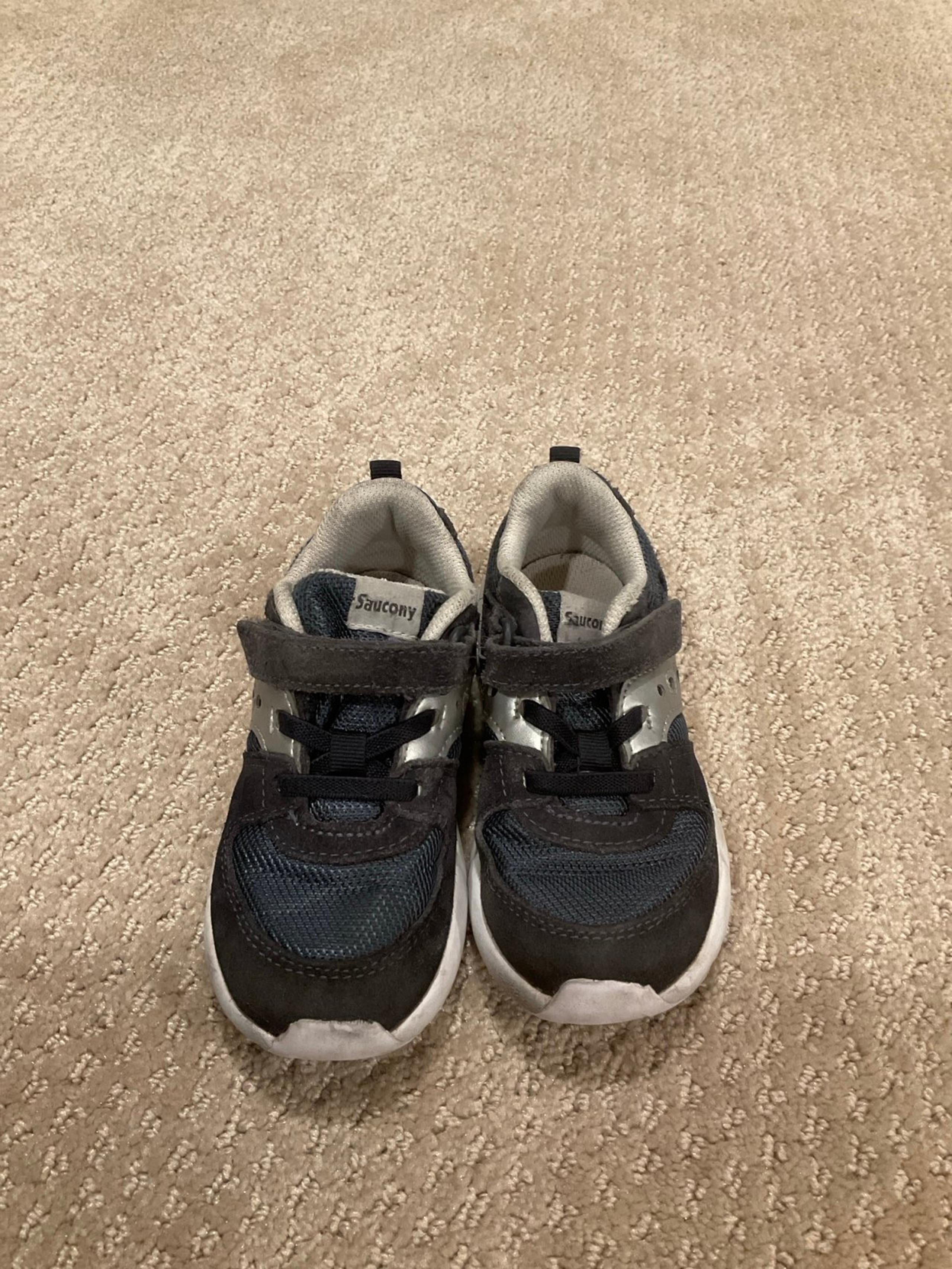 Shoes Kids Sz 9.5 No Lace Closure Navy Blue Sneakers - Saucony