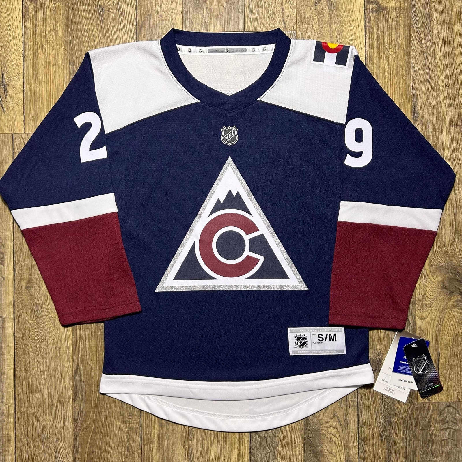 New Colorado Avalanche Nathan MacKinnon Fanatics NHL Jersey Youth Kids S/M 90