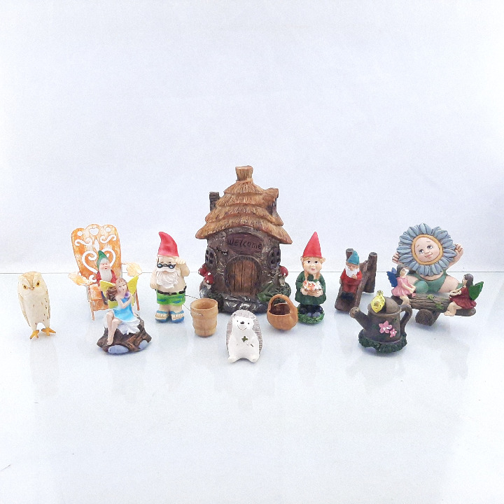 Fairy Garden Gnomes My Little Friend Gnome Dwarfs Statue Figure Lot Decoration