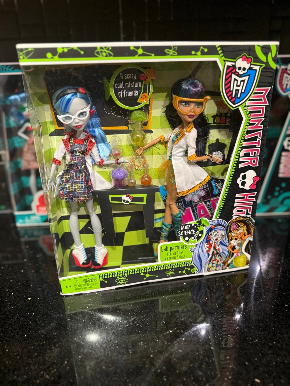 Monster High Lab Partners Cleo de Nile Ghoulia Yelps 2 pack Mad Science