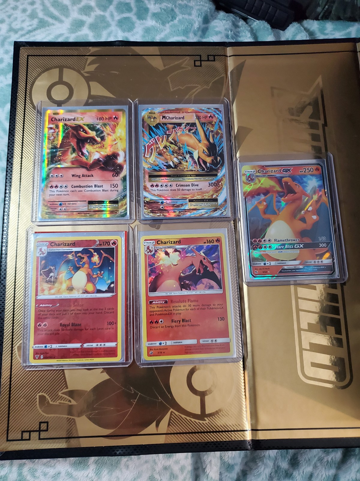 CHARIZARD LOT
