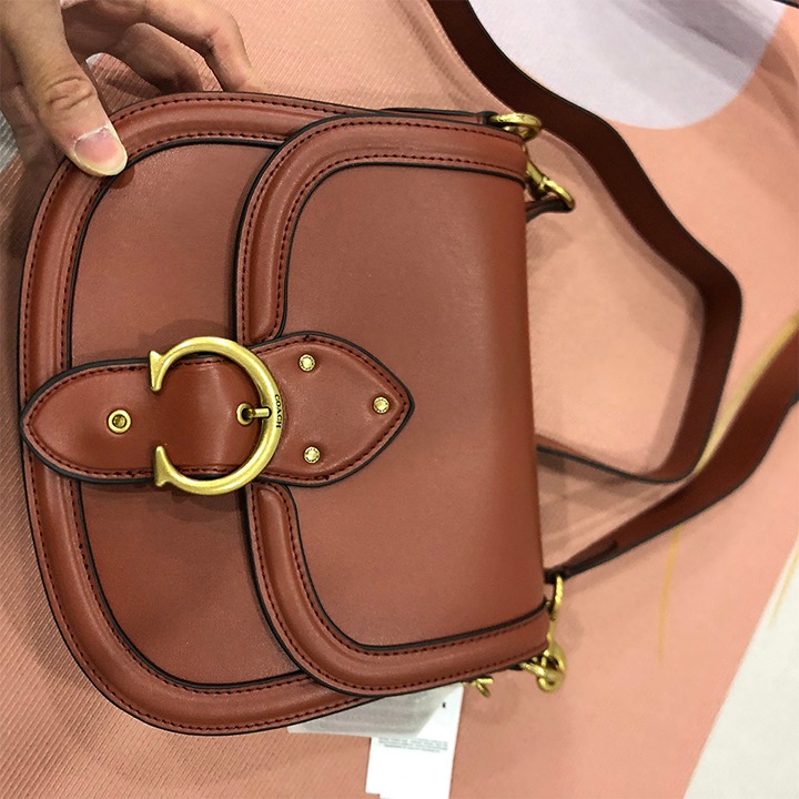 Coach Shoulder Bag Beat Saddle C0749 Red Leather Gradation Pochette Women's COAC