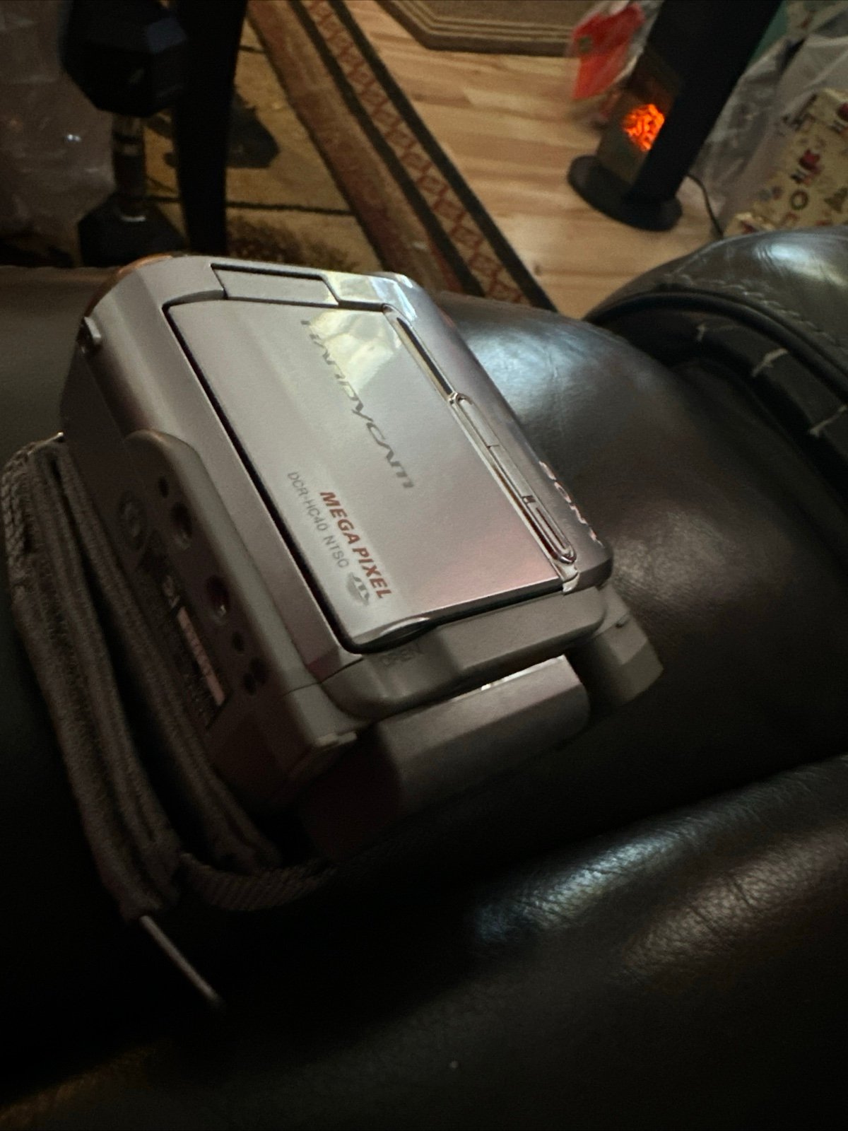 Sony Handycam DCR-HC20 Camcorder MiniDV Video With Bag Chargers