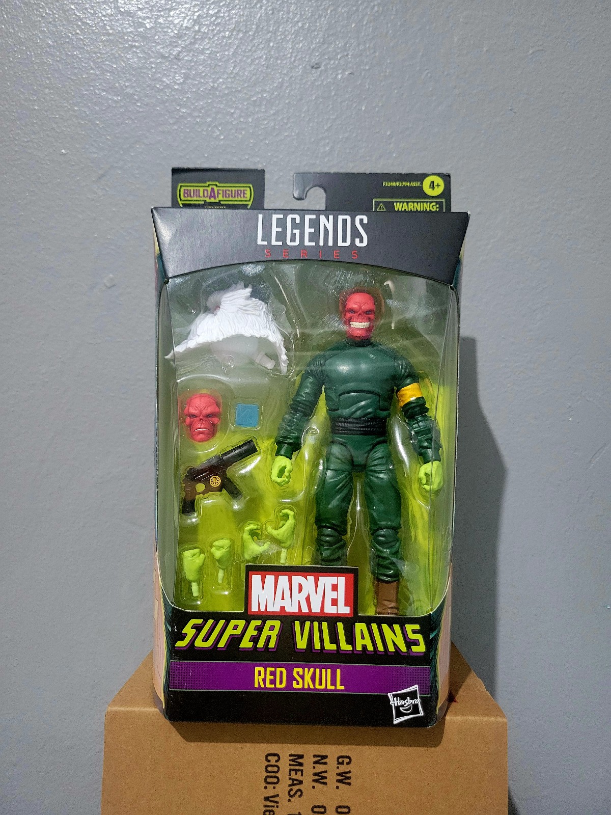 Red Skull Marvel Legends Super Villains Series w Xemnu Build a Figure Piece BAF