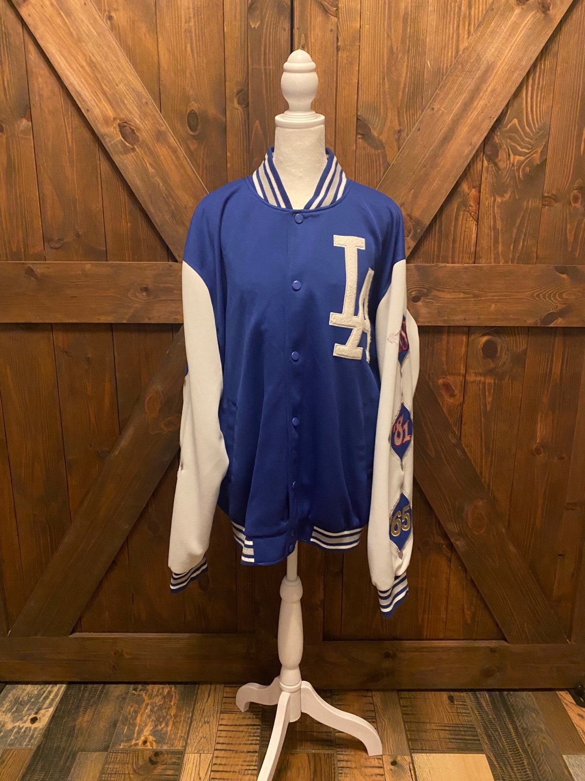 Genuine Merchandise G3 LA Dodgers World Series Champions Jacket