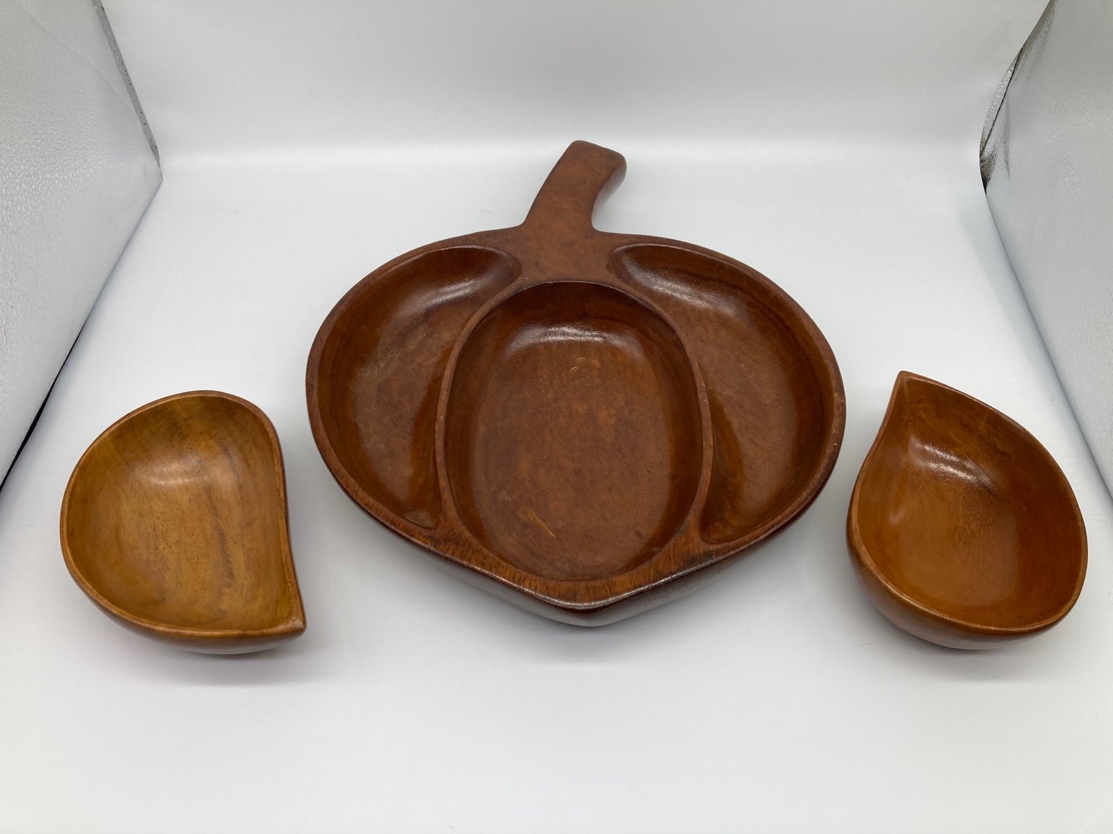 Vintage Salvation Army Haiti Wood Serving Bowls Leaf Shaped 3-pc Set MCM