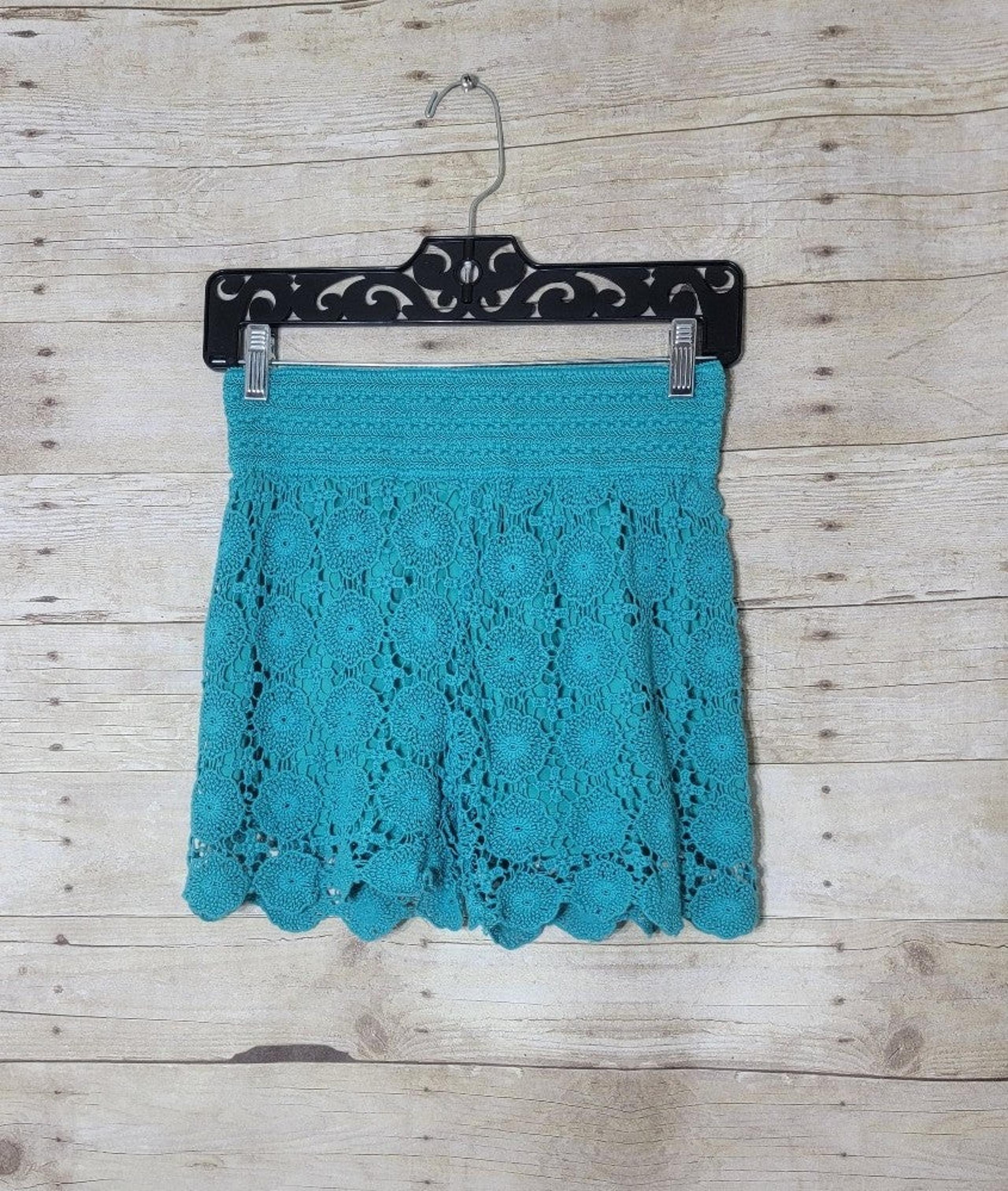Umgee, Teal lace shorts. Size M