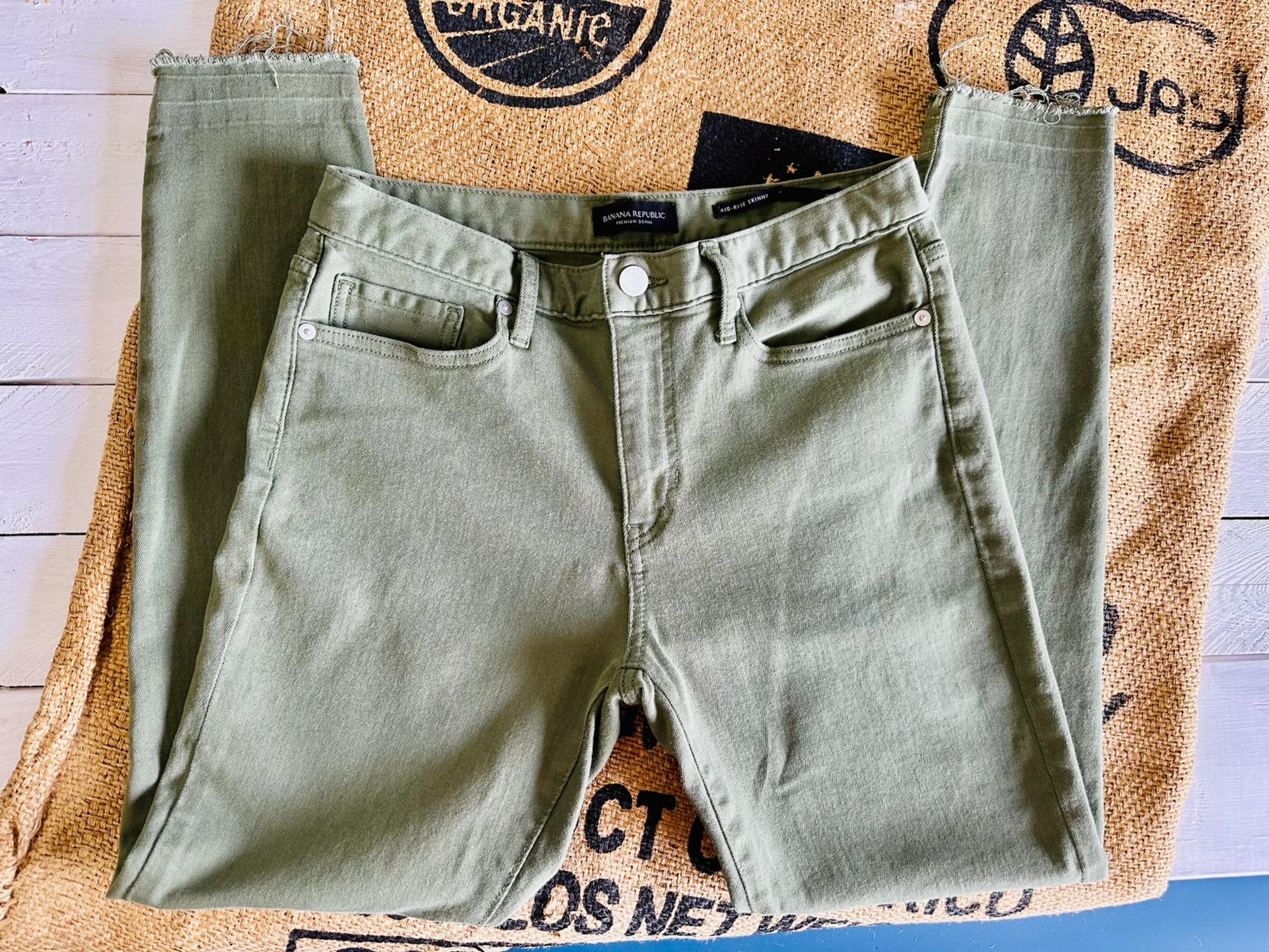 Women’s (29) Banana Republic Mid-Rise Skinny Jeans