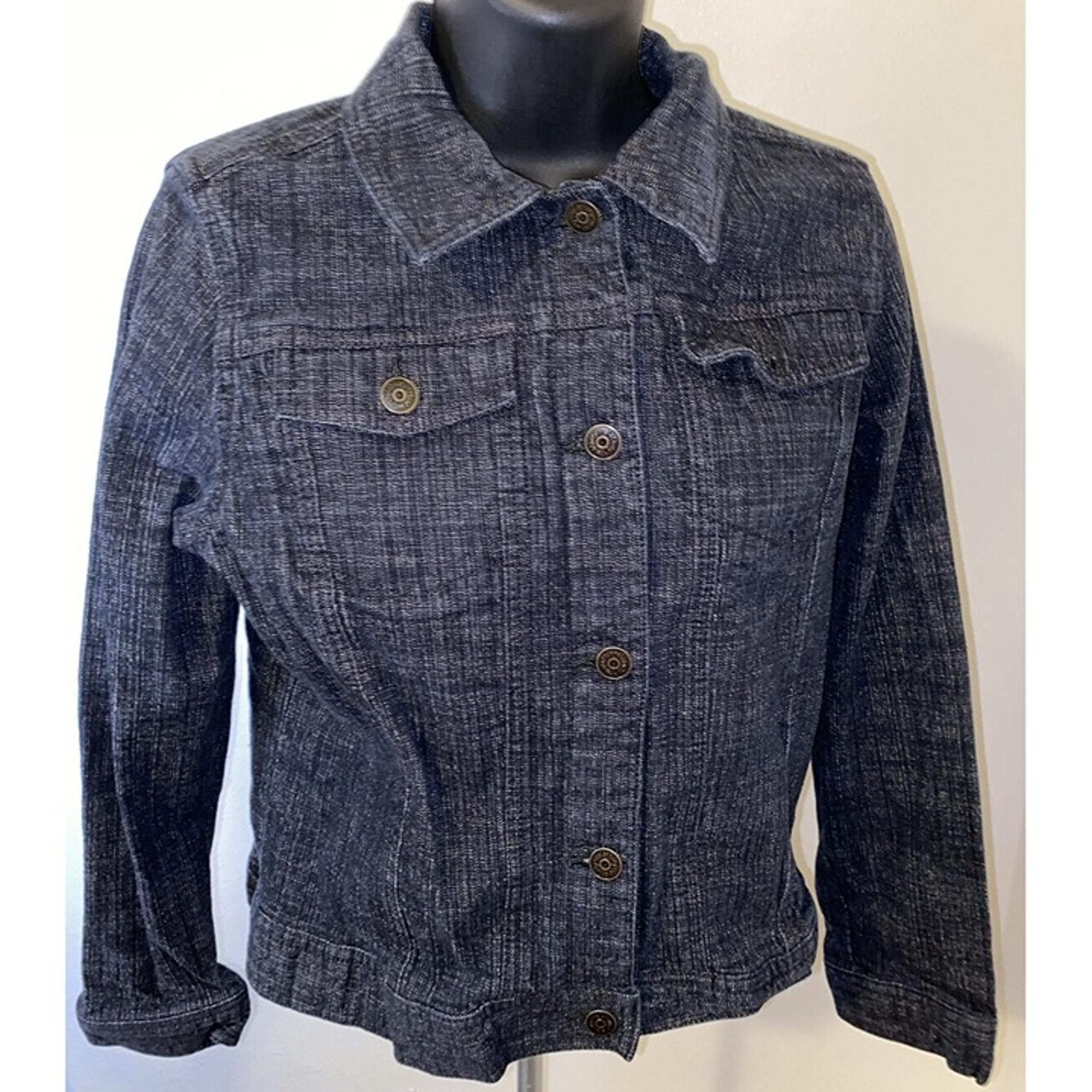 Relativity Womens  Size PM Long Sleeve Button Up Medium Wash Denim Jean Jacket
