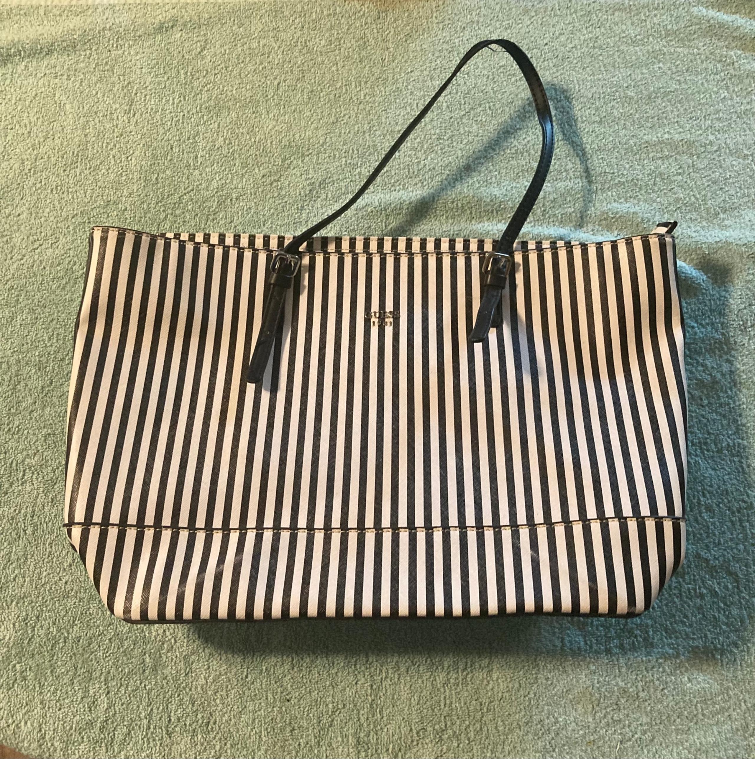 Women’s black and white striped GUESS tote bag!