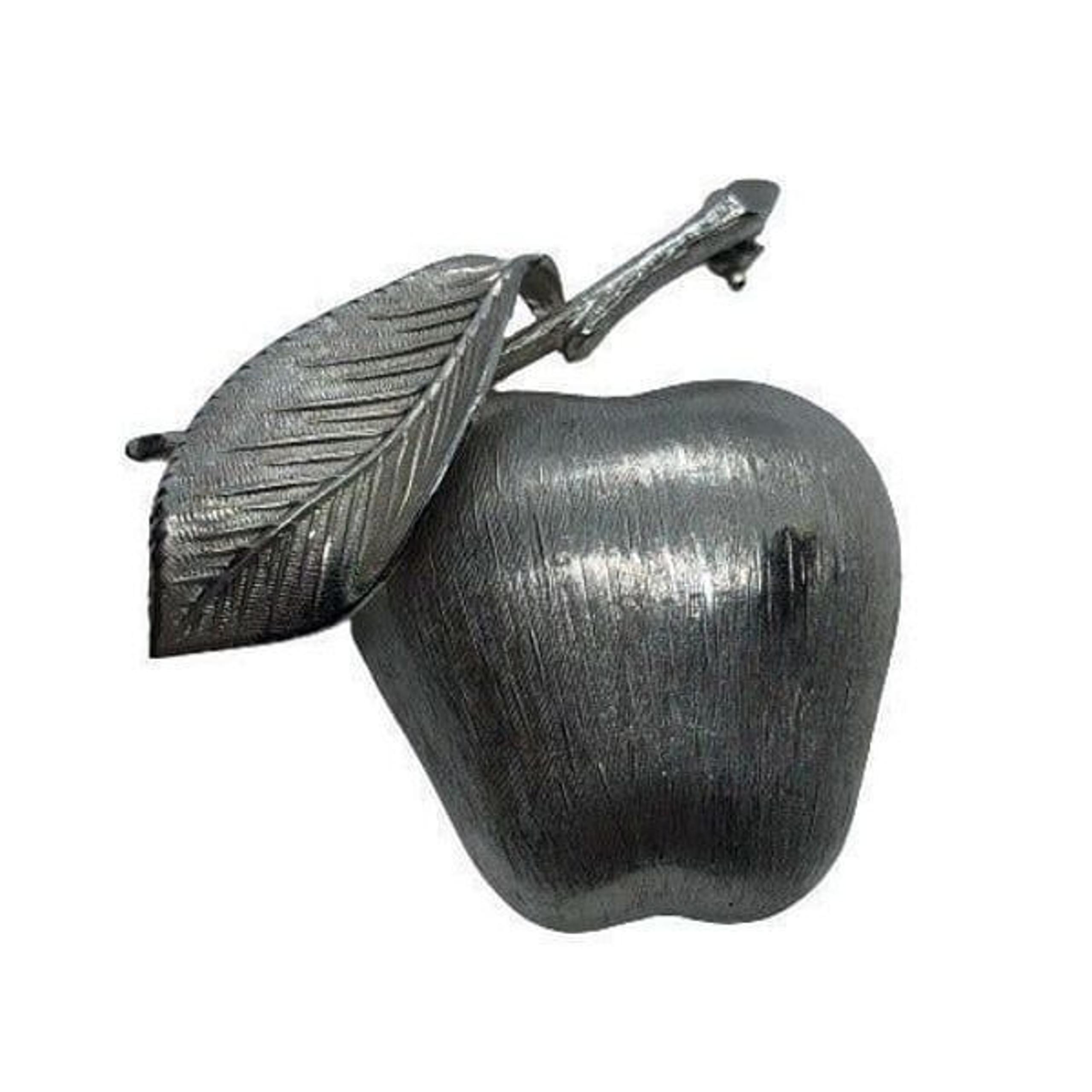 Giovanni Signed Vintage Brushed Silver Tone Apple Brooch / Pin